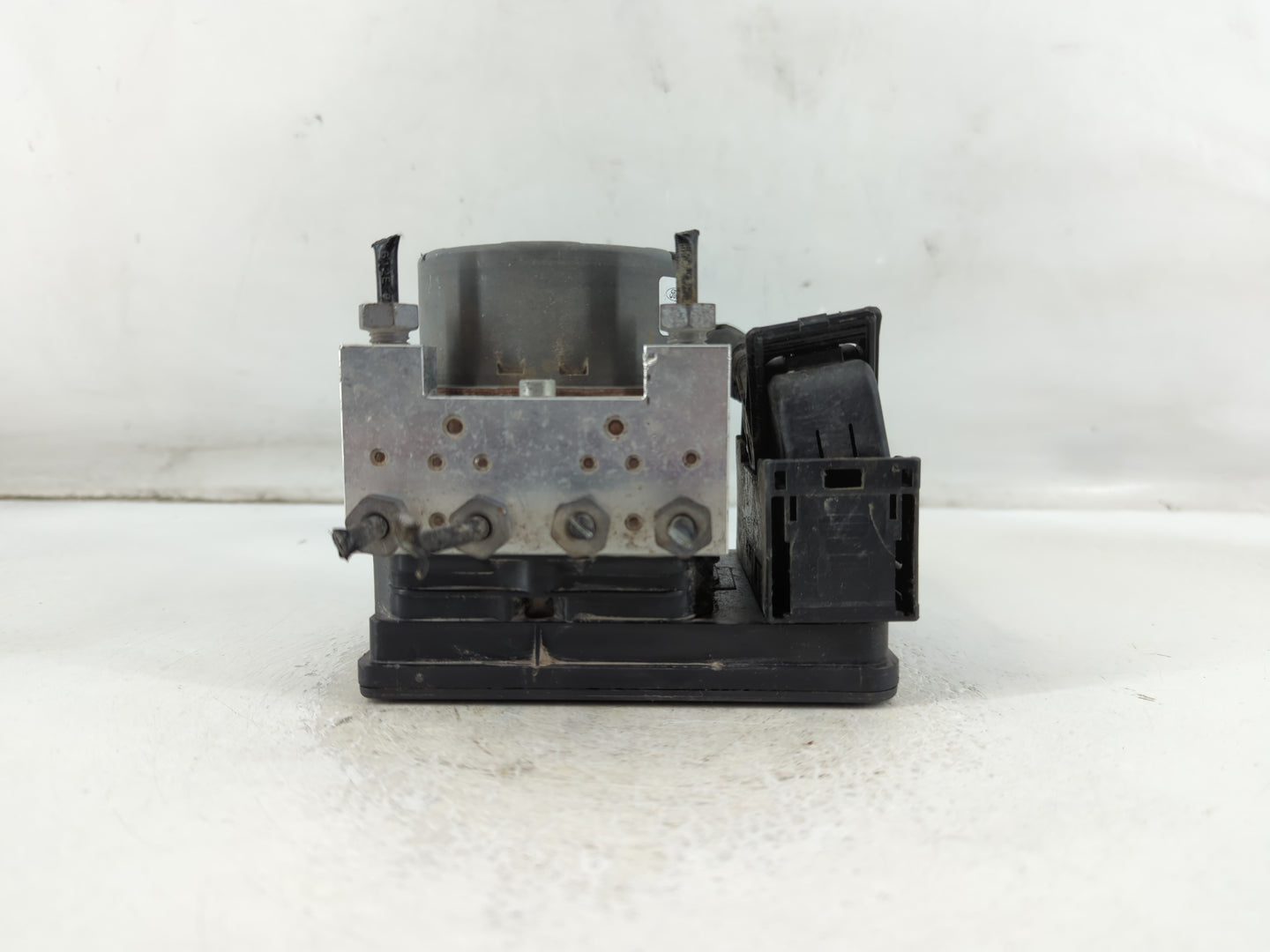 2017-2018 Ford Fusion ABS Pump Control Module Replacement P/N:HG9C-2C555-AH Fits Fits 2017 2018 OEM Used Auto Parts - Oemuse