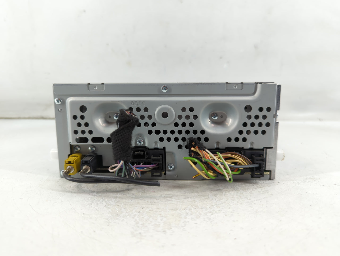 2017 Ford Fusion Radio AM FM Cd Player Receiver Replacement P/N:CQ-FJ25E4UMB Fits OEM Used Auto Parts - Oemusedautoparts1.co