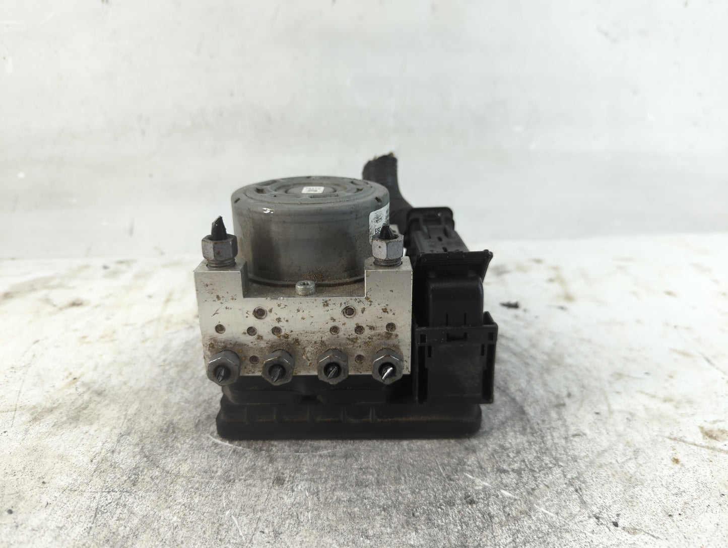2017-2018 Ford Fusion ABS Pump Control Module Replacement P/N:HG9C-2B373-AH Fits Fits 2017 2018 OEM Used Auto Parts - Oemuse