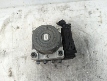 2017-2018 Ford Fusion ABS Pump Control Module Replacement P/N:HG9C-2B373-BG HG9C-2B373-BH Fits Fits 2017 2018 OEM Used Auto Parts