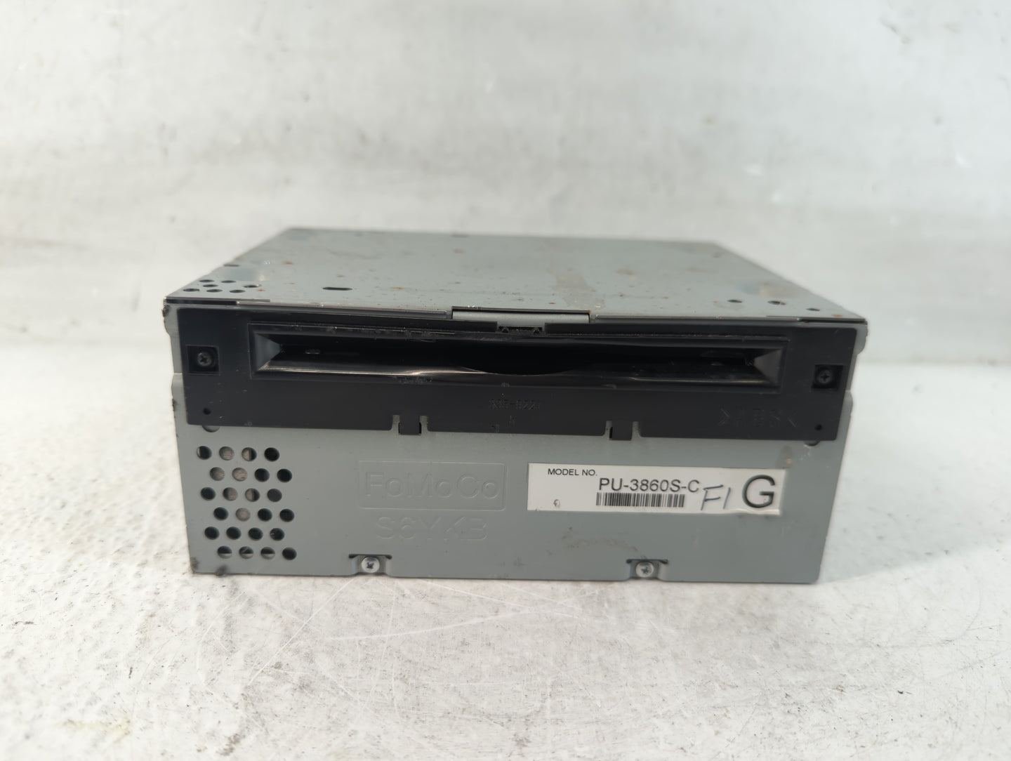 2017-2018 Ford Mustang Radio AM FM Cd Player Receiver Replacement P/N:HR3T-19C107-EB Fits Fits 2017 2018 OEM Used Auto Parts