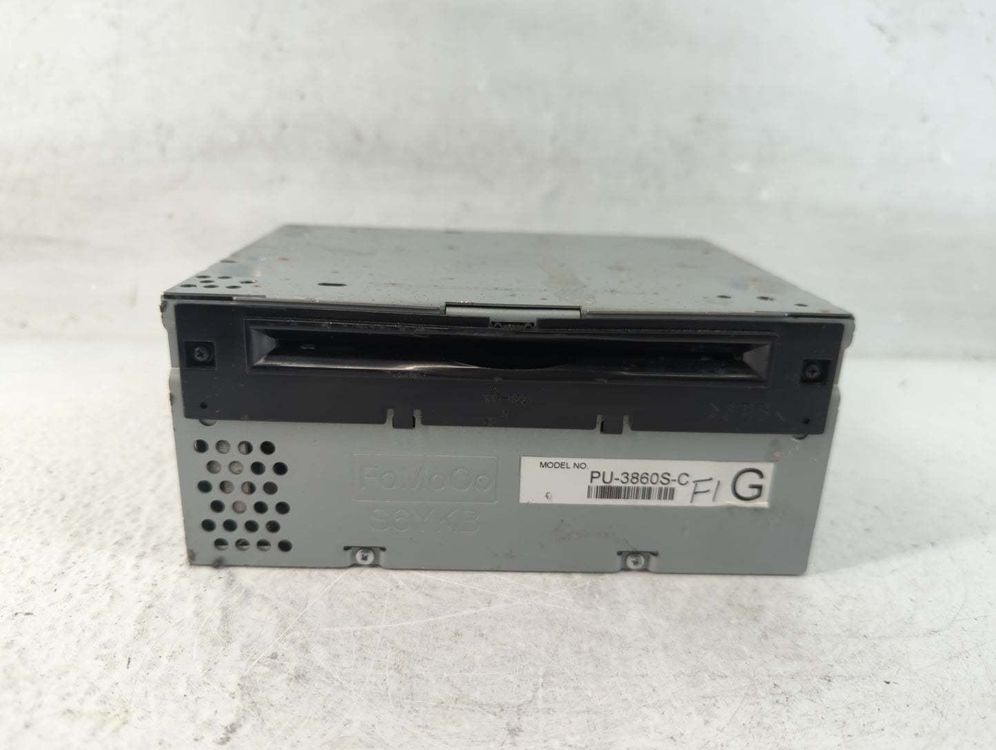 2017-2018 Ford Mustang Radio AM FM Cd Player Receiver Replacement P/N:HR3T-19C107-EB Fits Fits 2017 2018 OEM Used Auto Parts