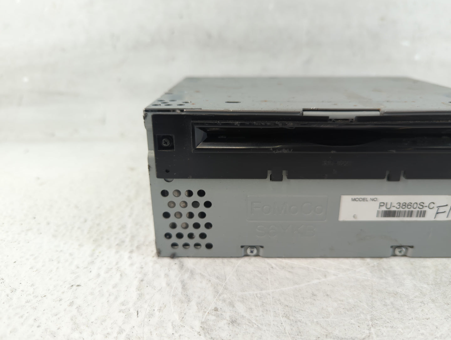 2017-2018 Ford Mustang Radio AM FM Cd Player Receiver Replacement P/N:HR3T-19C107-EB Fits Fits 2017 2018 OEM Used Auto Parts