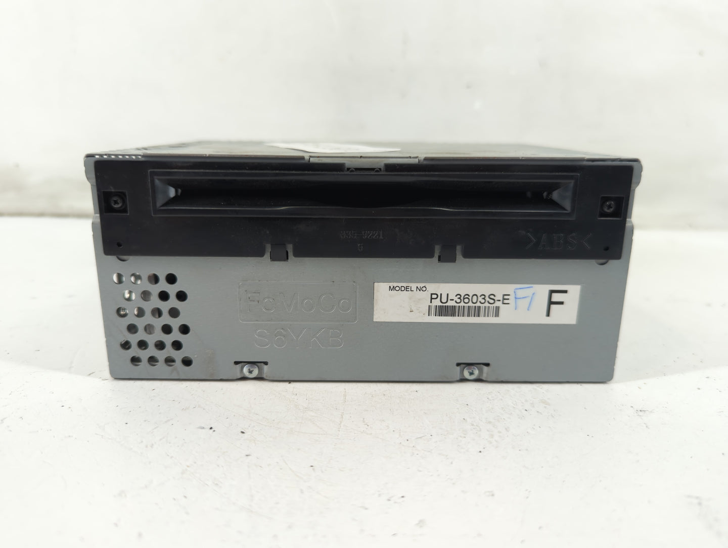 2016 Ford Mustang Radio AM FM Cd Player Receiver Replacement P/N:HR3T-19C107-DB Fits OEM Used Auto Parts - Oemusedautoparts1