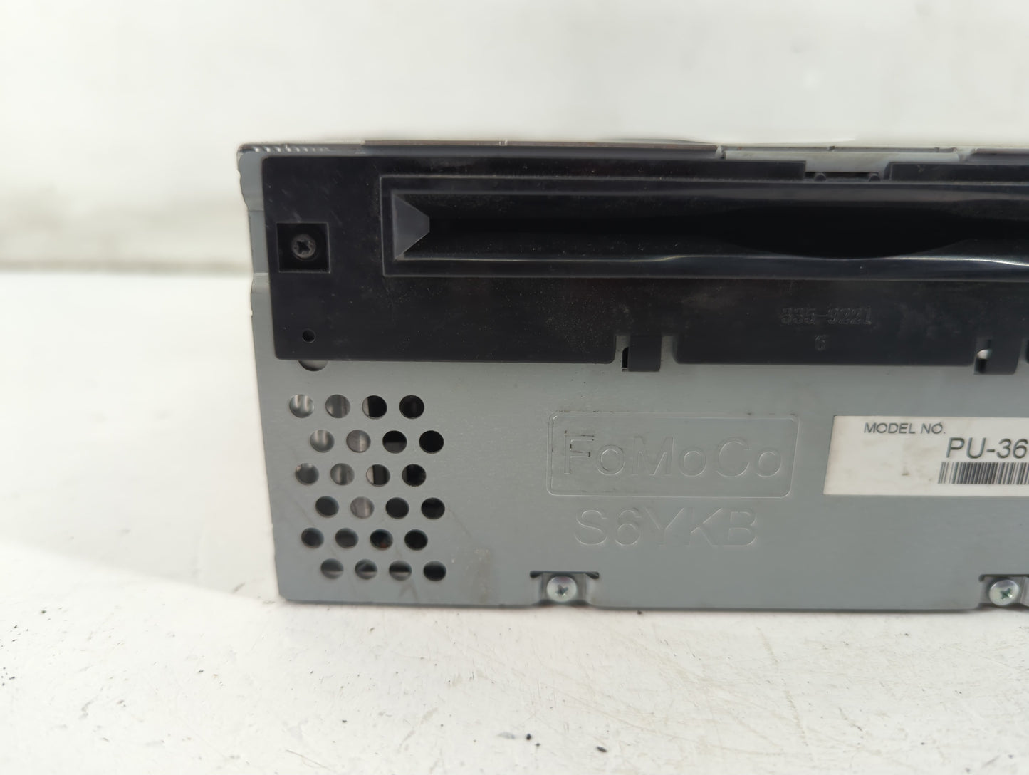 2016 Ford Mustang Radio AM FM Cd Player Receiver Replacement P/N:HR3T-19C107-DB Fits OEM Used Auto Parts - Oemusedautoparts1
