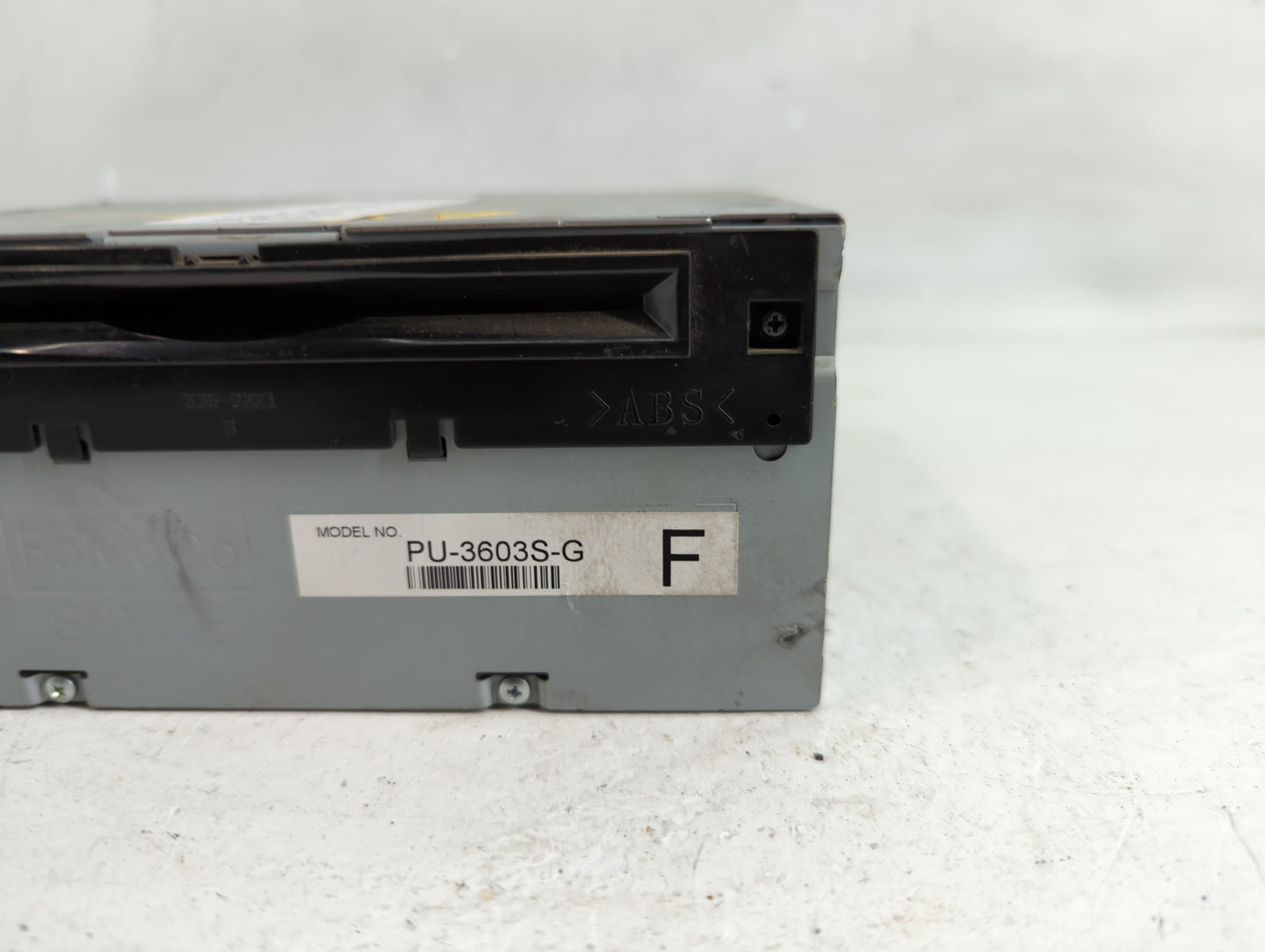 2017-2018 Ford Mustang Radio AM FM Cd Player Receiver Replacement P/N:HR3T-19C107-DC Fits Fits 2017 2018 OEM Used Auto Parts