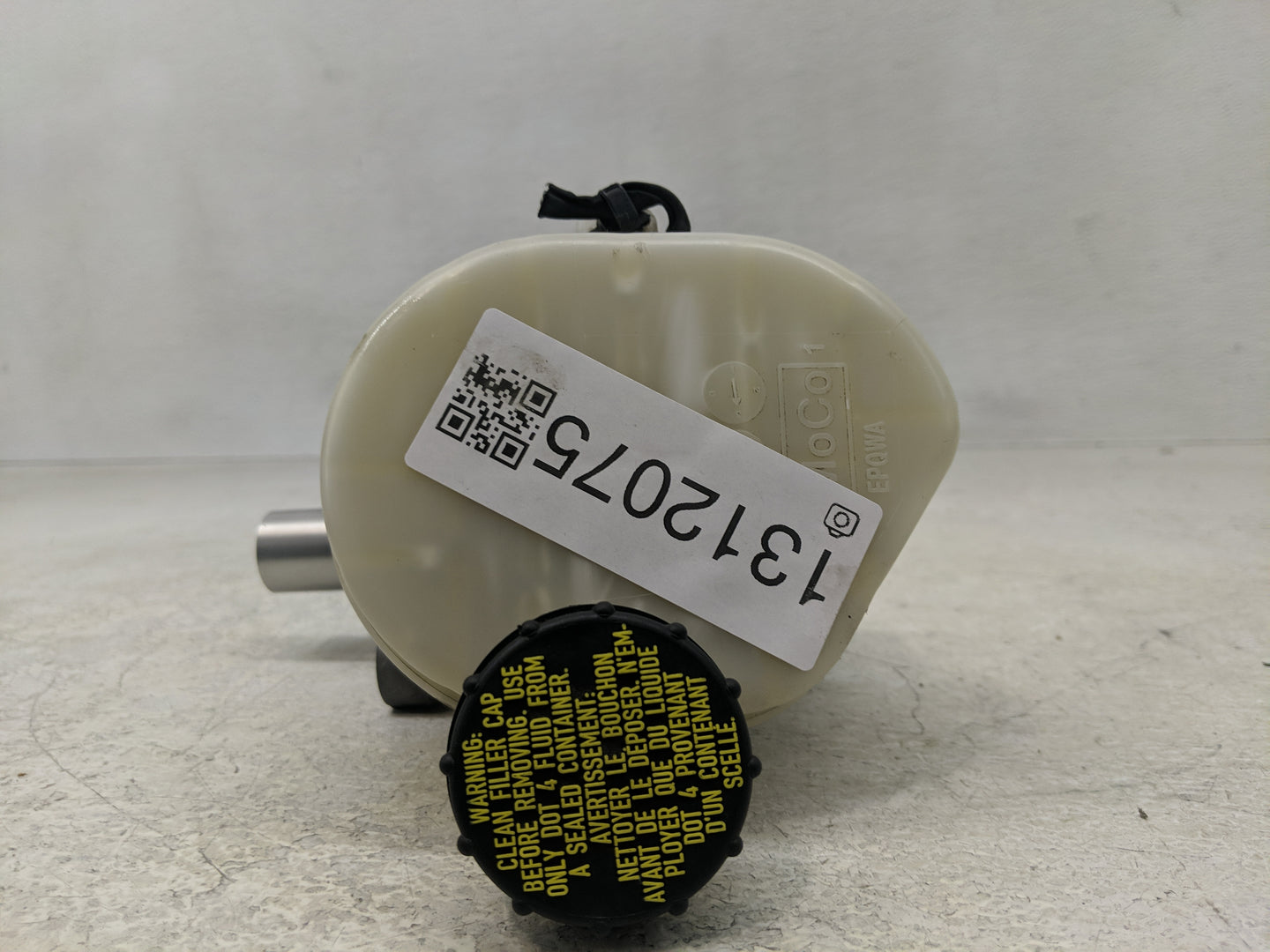 2015-2022 Ford Mustang Brake Master Cylinder - Oemusedautoparts1.com