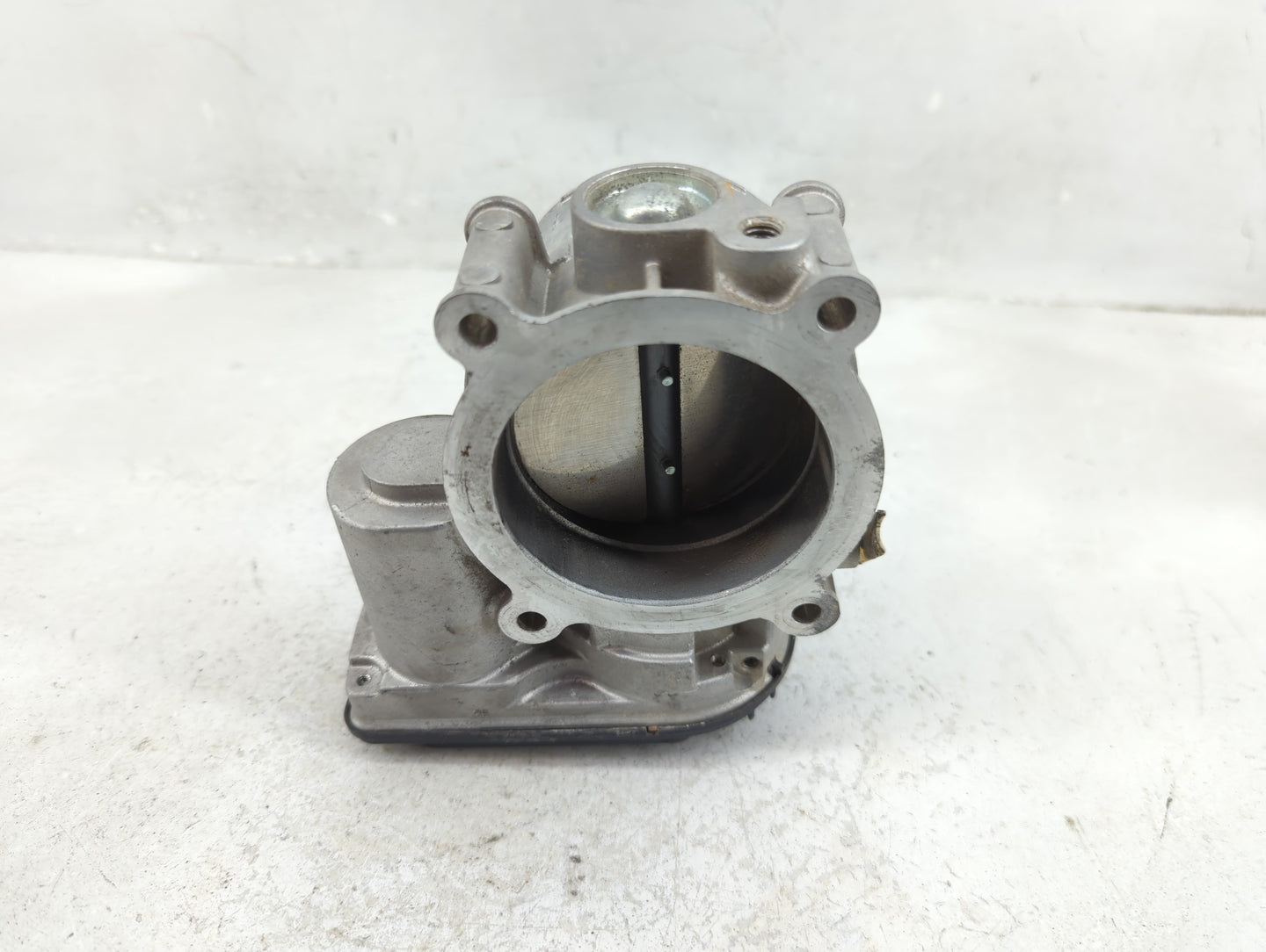 2011-2017 Ford Mustang Throttle Body P/N:AT4E-9F991-EL Fits Fits 2011 2012 2013 2014 2015 2016 2017 2018 2019 OEM Used Auto 