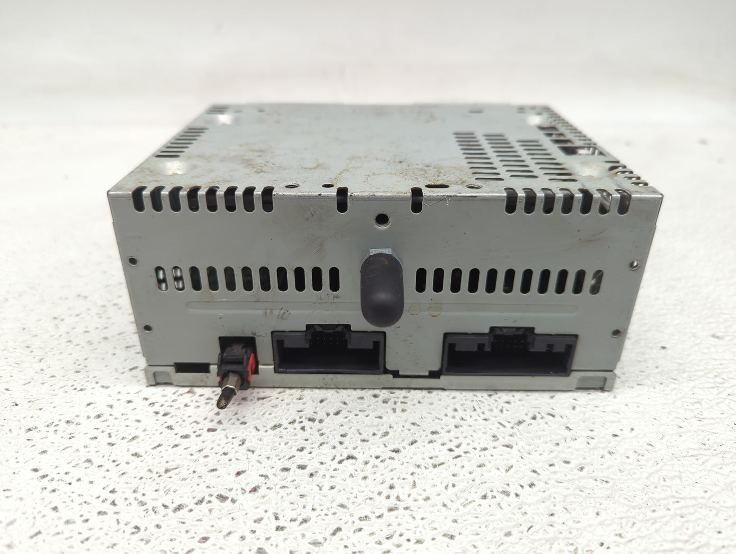2016-2017 Ford Mustang Radio AM FM Cd Player Receiver Replacement P/N:HR3T-19C107-DC Fits Fits 2016 2017 OEM Used Auto Parts