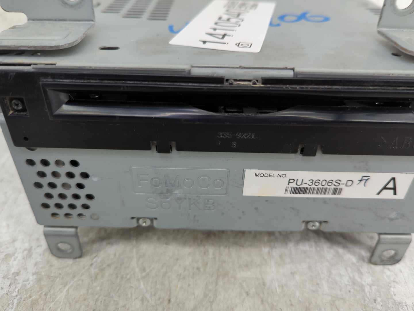 2016-2017 Ford Mustang Radio AM FM Cd Player Receiver Replacement P/N:GR3T-19C107-AB Fits Fits 2016 2017 OEM Used Auto Parts