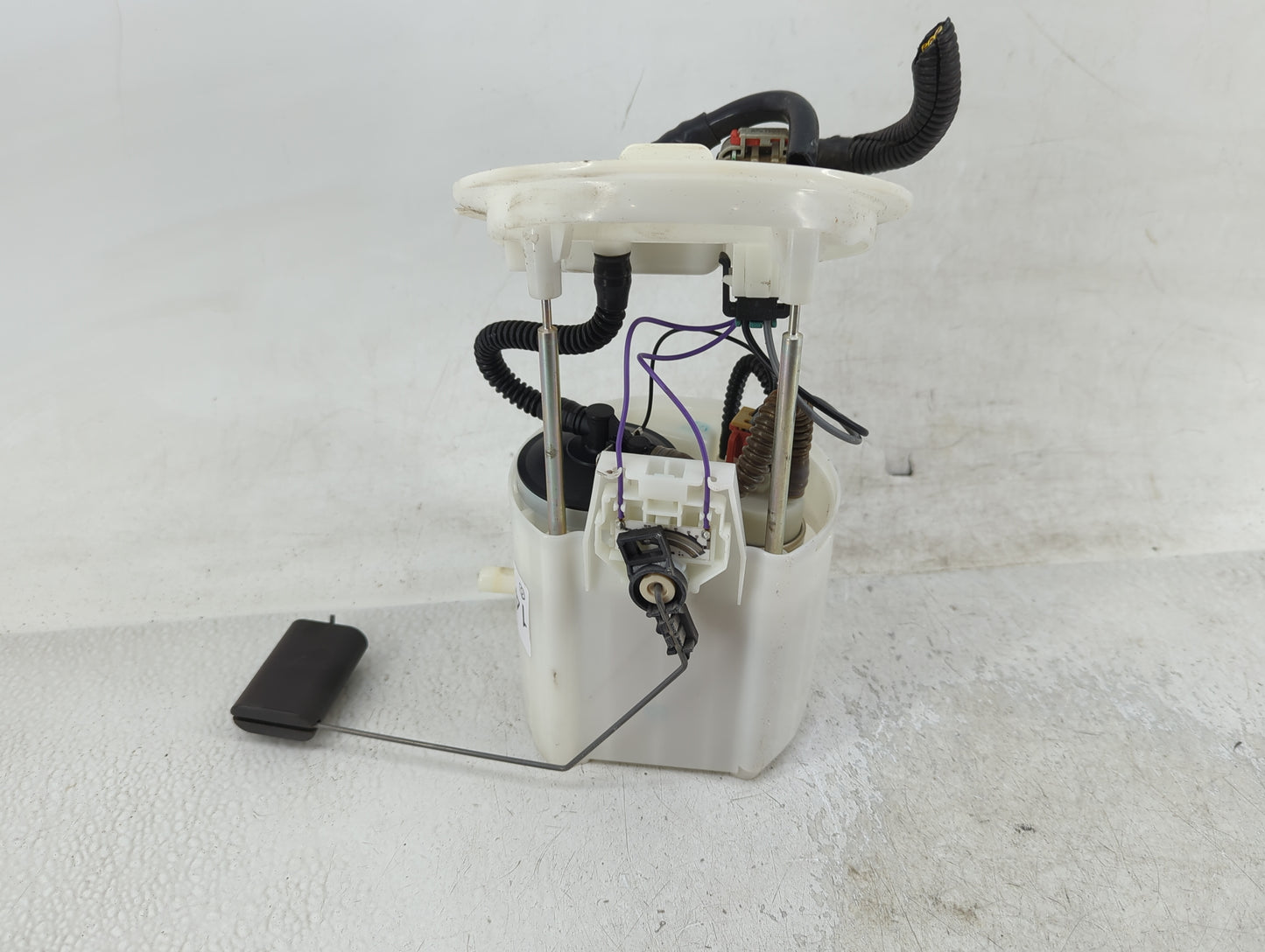 2015-2017 Ford Mustang Electrical Gas Fuel Pump Assembly - Oemusedautoparts1.com