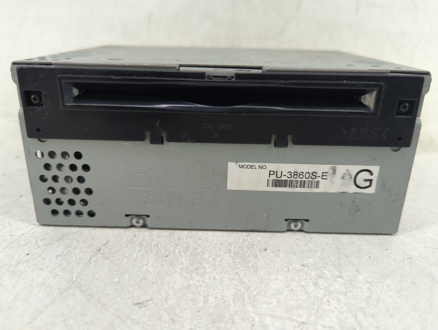 2016-2017 Ford Mustang Radio AM FM Cd Player Receiver Replacement P/N:HR3T-19C107-EC Fits Fits 2016 2017 OEM Used Auto Parts