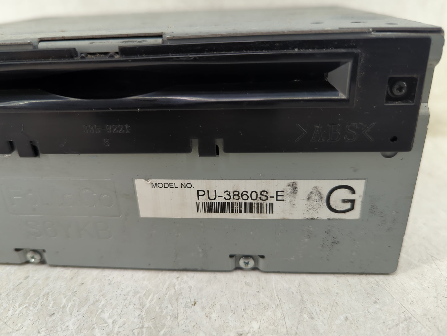 2016-2017 Ford Mustang Radio AM FM Cd Player Receiver Replacement P/N:HR3T-19C107-EC Fits Fits 2016 2017 OEM Used Auto Parts