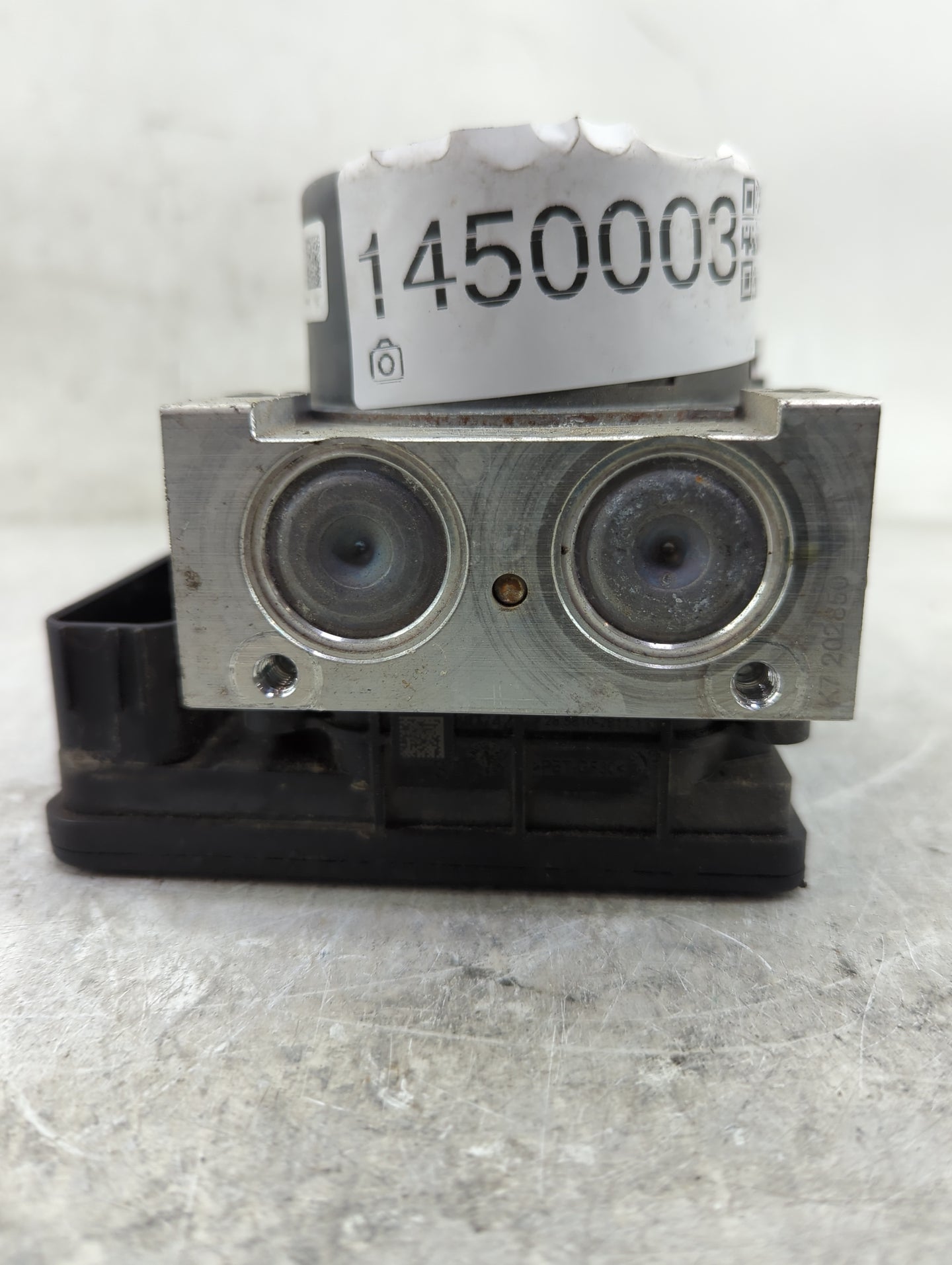 2015-2020 Ford Mustang ABS Pump Control Module Replacement P/N:GR3C-2C405-BC GR3C-2C219-BC Fits Fits 2015 2016 2017 2018 201