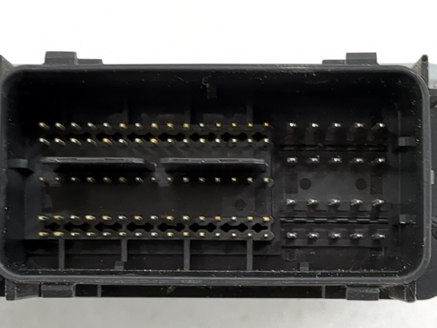 2016-2020 Ford Mustang PCM Engine Control Computer ECU ECM PCU OEM P/N:A6SXU24520400 FR3A-12B684-EUA Fits OEM Used Auto Part