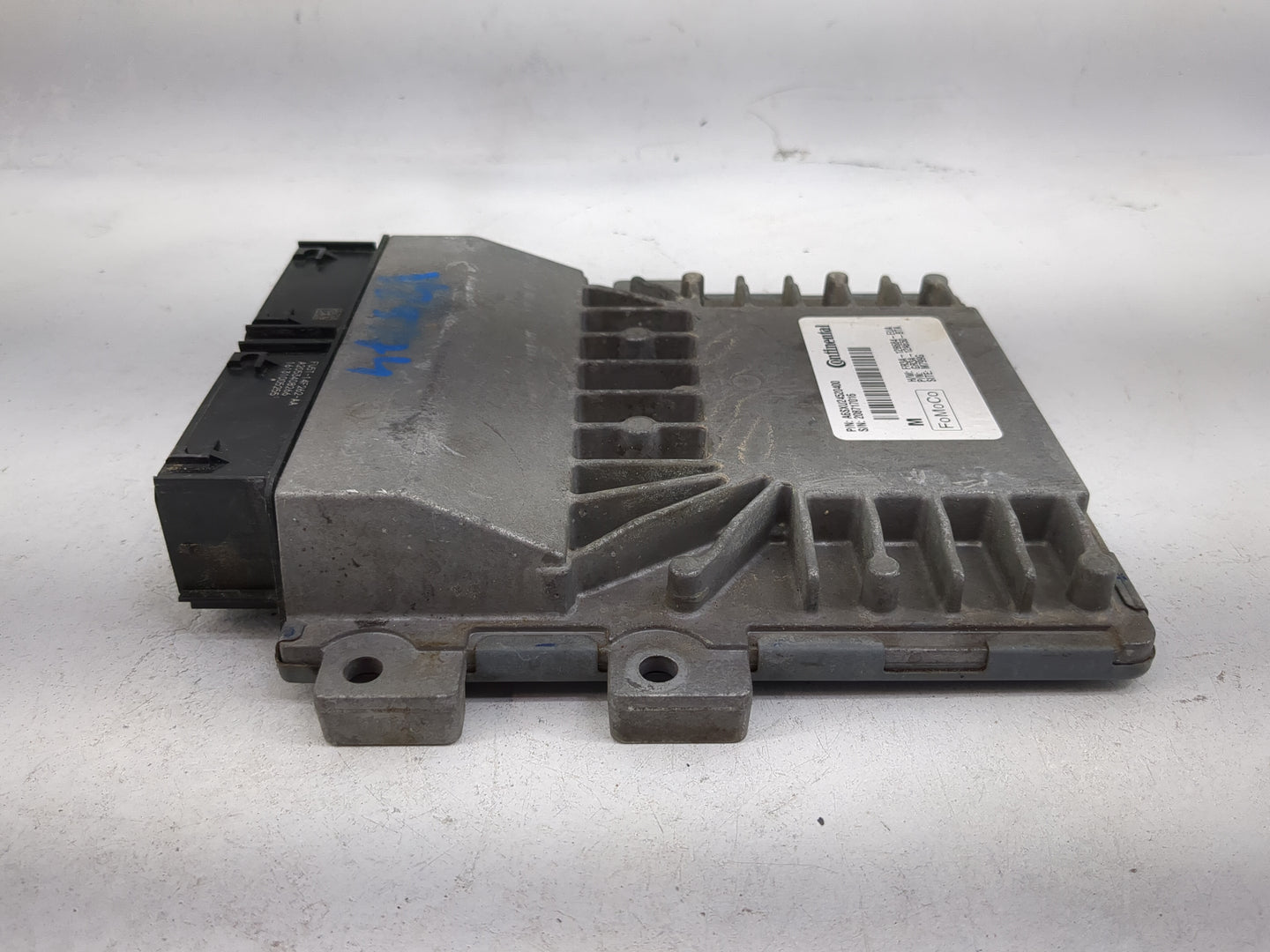 2016-2020 Ford Mustang PCM Engine Control Computer ECU ECM PCU OEM P/N:A6SXU24520400 FR3A-12B684-EUA Fits OEM Used Auto Part