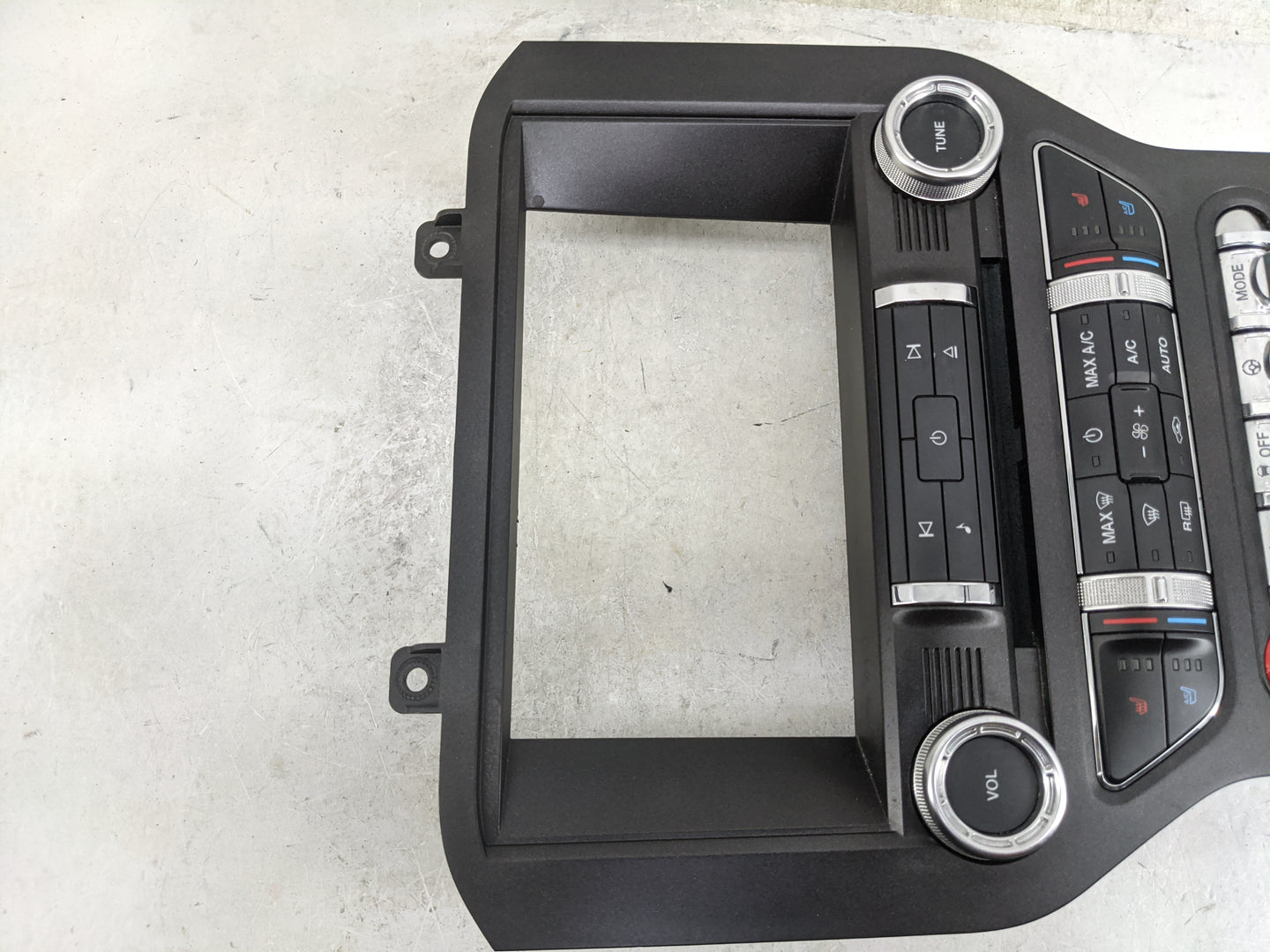 2015-2016 Ford Mustang Radio Control Panel - Oemusedautoparts1.com