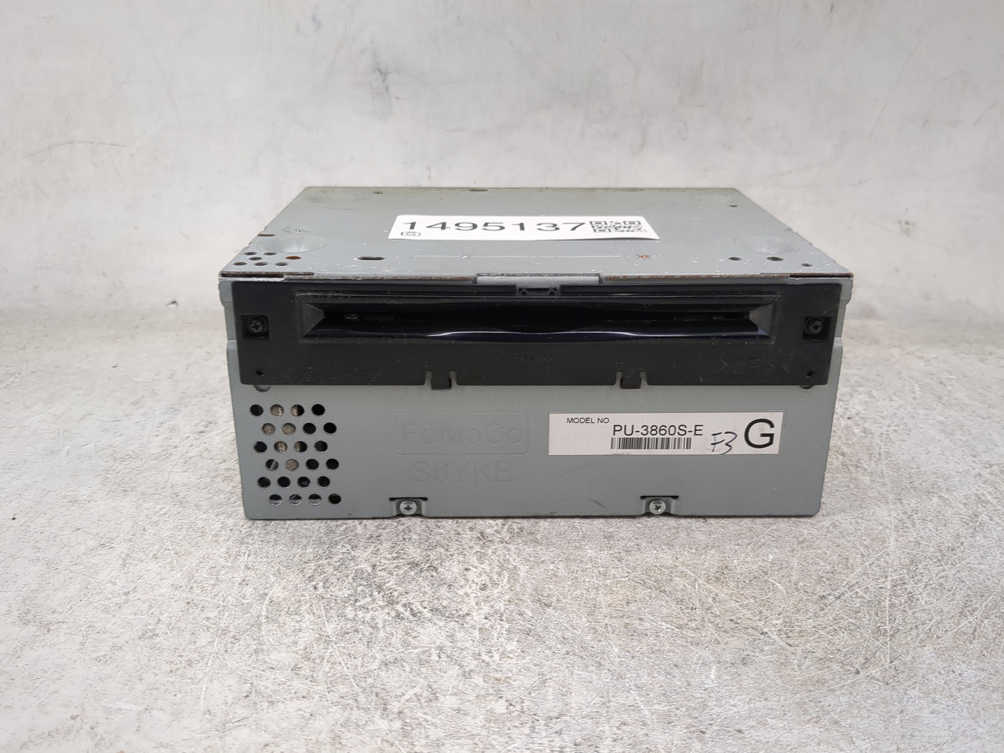 2017 Ford Mustang Radio AM FM Cd Player Receiver Replacement P/N:PU-3860S-E HR3T-19C107-EC Fits OEM Used Auto Parts - Oemuse