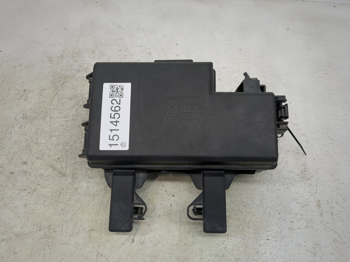 2016-2017 Ford Mustang Fusebox Fuse Box Panel Relay Module P/N:FU5T-14B192-AA BT2T-14B192-AB Fits Fits 2016 2017 OEM Used Au