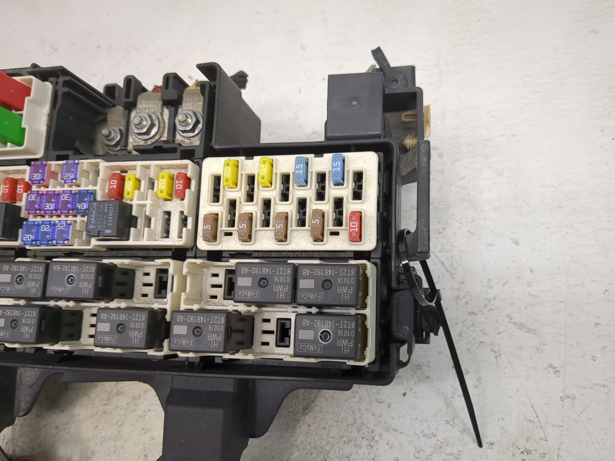 2016-2017 Ford Mustang Fusebox Fuse Box Panel Relay Module P/N:FU5T-14B192-AA BT2T-14B192-AB Fits Fits 2016 2017 OEM Used Au