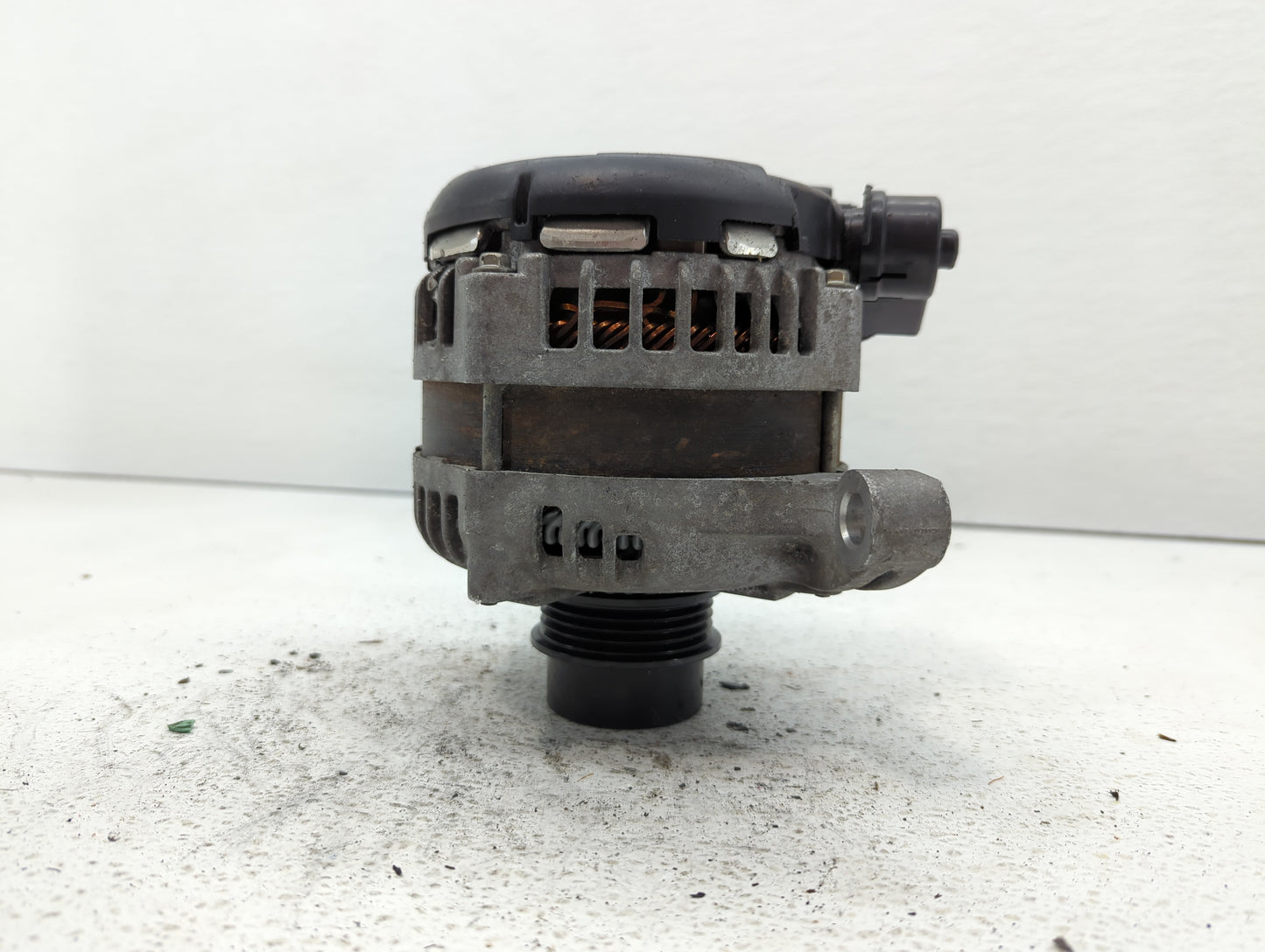 2016-2022 Ford Mustang Alternator Replacement Generator Charging Assembly Engine OEM P/N:GR3T-10300-AC GR3T-10300-AB Fits OE