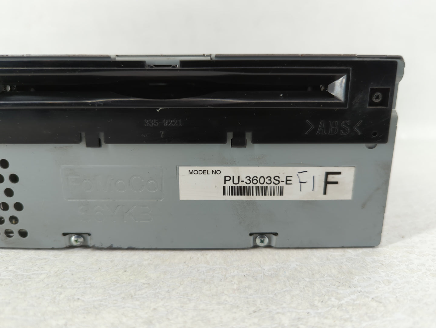 2017-2017 Ford Mustang Am Fm Cd Player Radio Receiver - Oemusedautoparts1.com