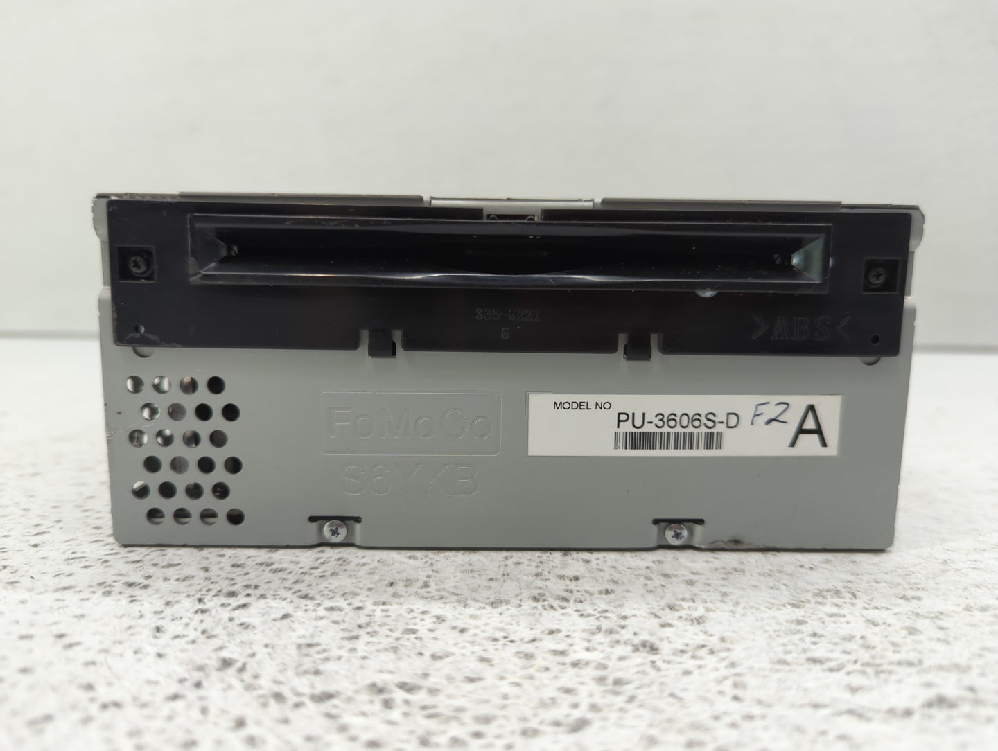 2016-2017 Ford Mustang Radio AM FM Cd Player Receiver Replacement P/N:GR3T19C107AB Fits Fits 2016 2017 OEM Used Auto Parts -