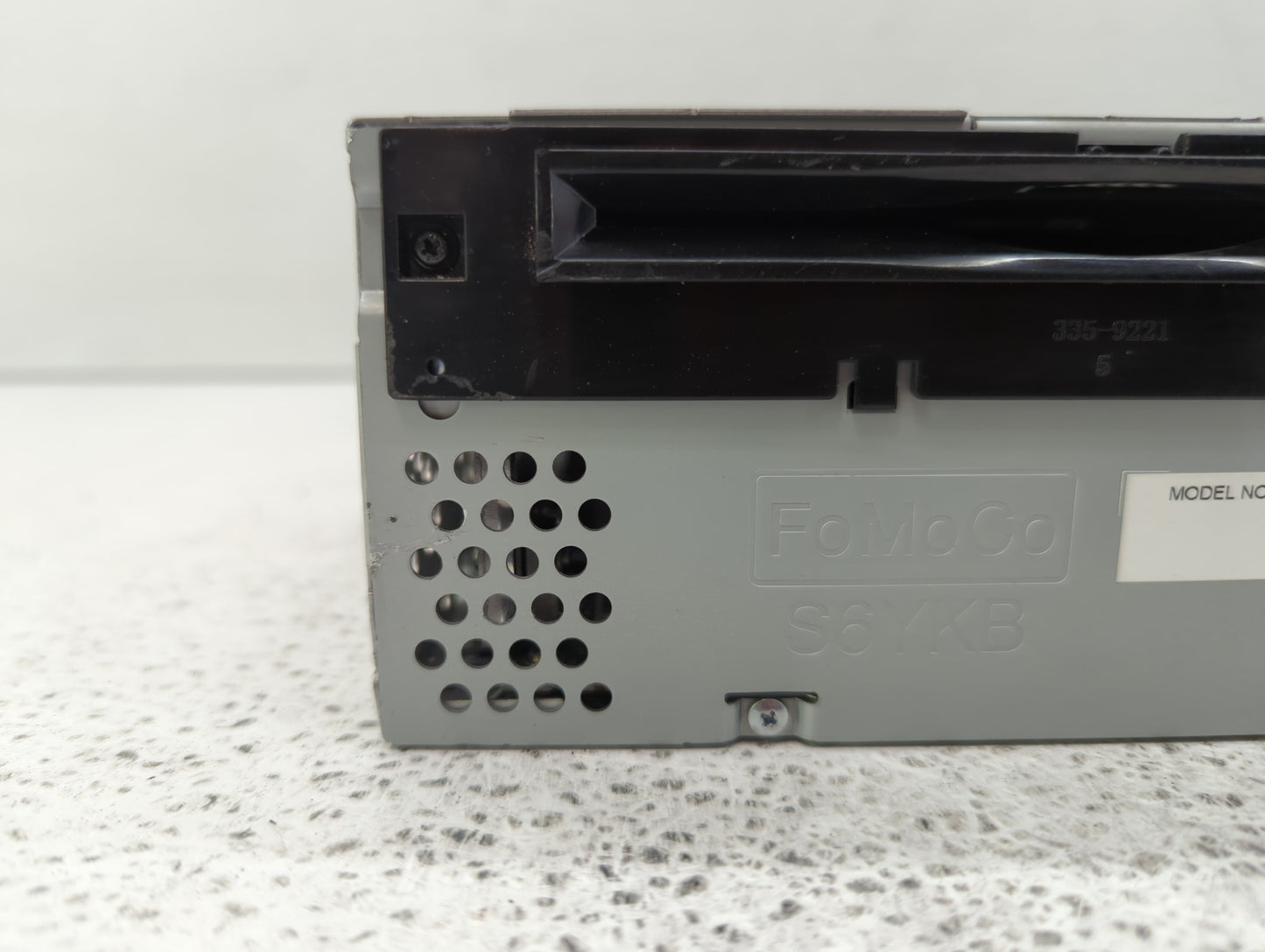 2016-2017 Ford Mustang Radio AM FM Cd Player Receiver Replacement P/N:GR3T19C107AB Fits Fits 2016 2017 OEM Used Auto Parts -