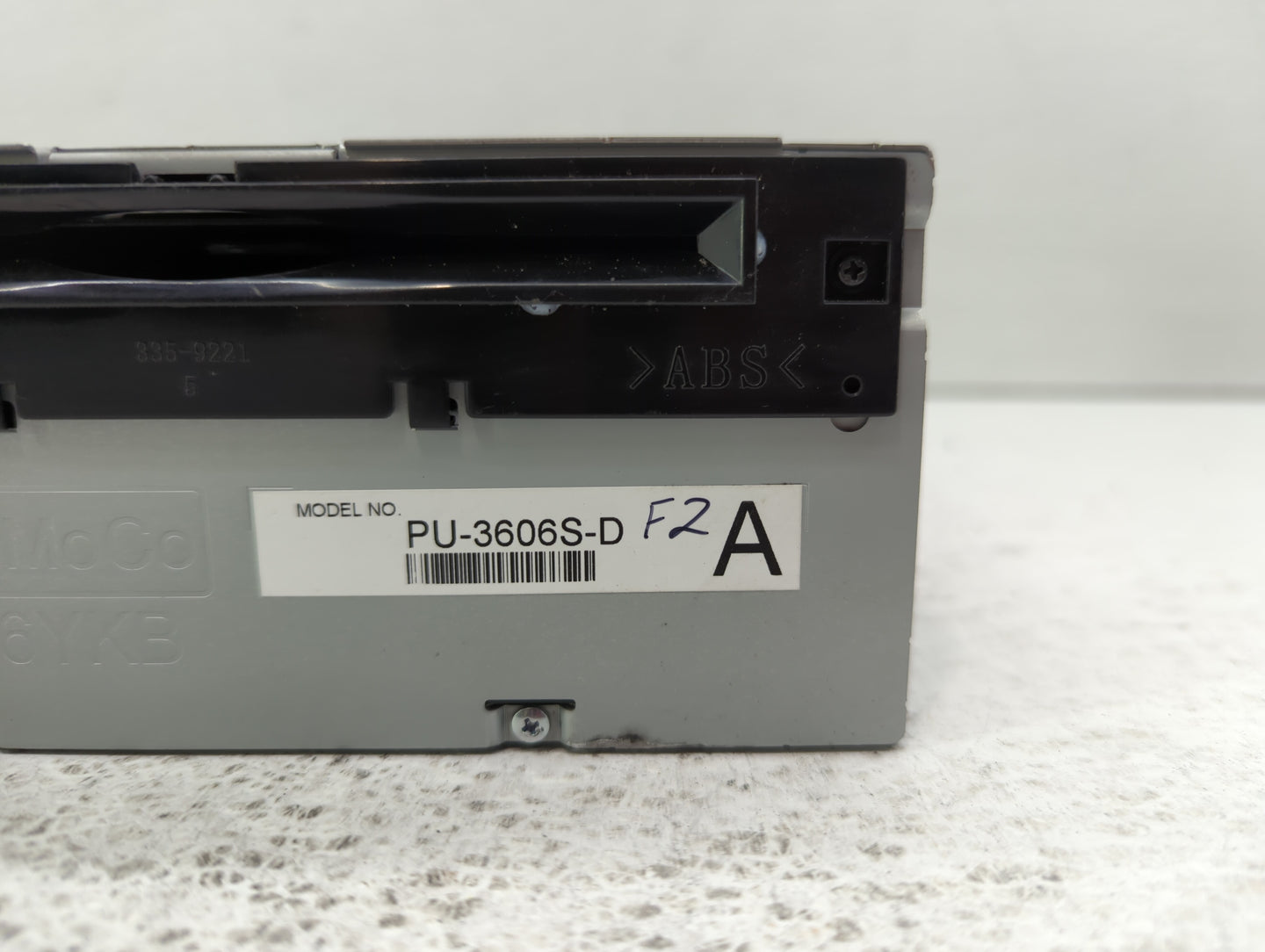 2016-2017 Ford Mustang Radio AM FM Cd Player Receiver Replacement P/N:GR3T19C107AB Fits Fits 2016 2017 OEM Used Auto Parts -