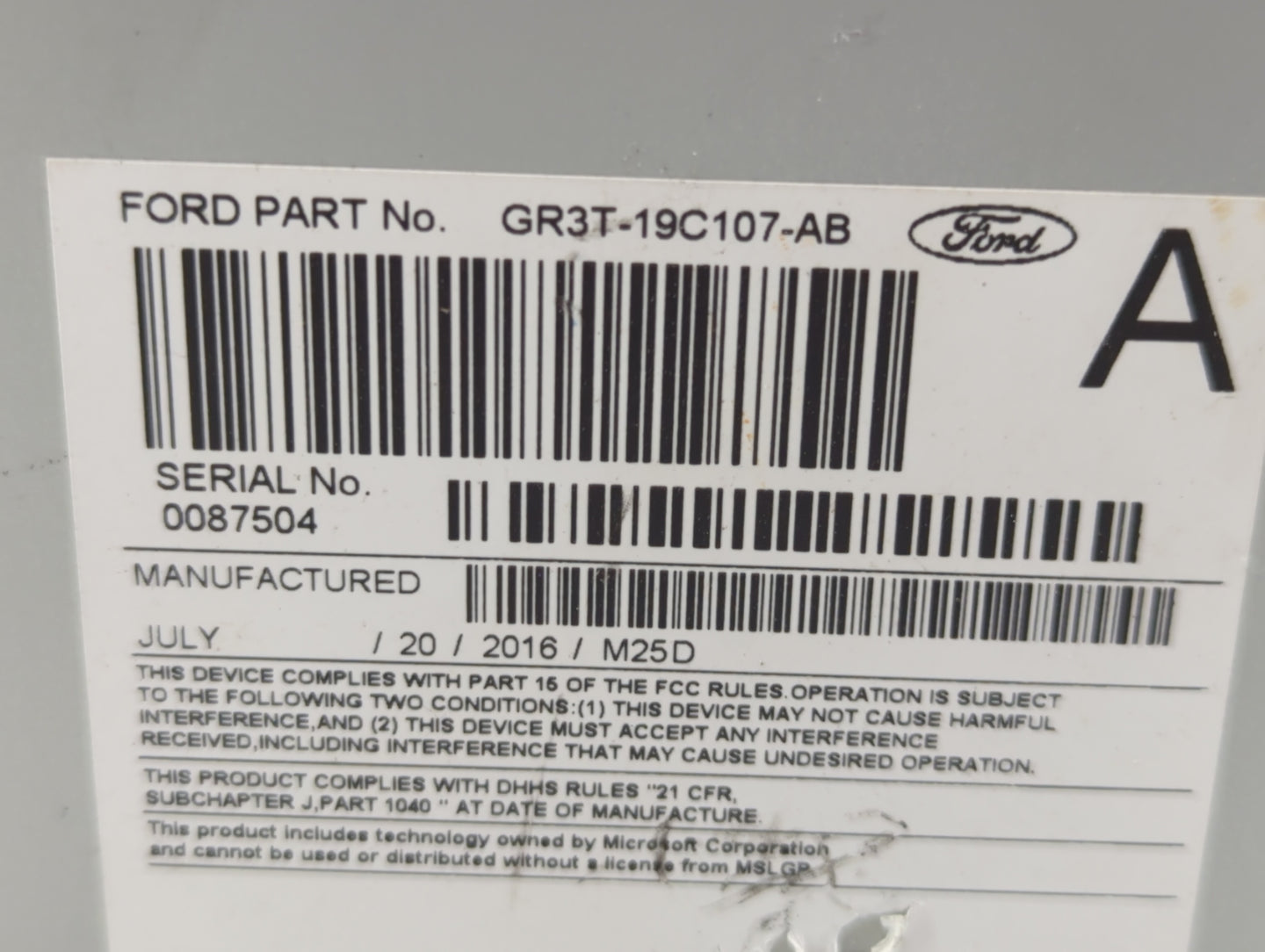 2016-2017 Ford Mustang Radio AM FM Cd Player Receiver Replacement P/N:GR3T19C107AB Fits Fits 2016 2017 OEM Used Auto Parts -