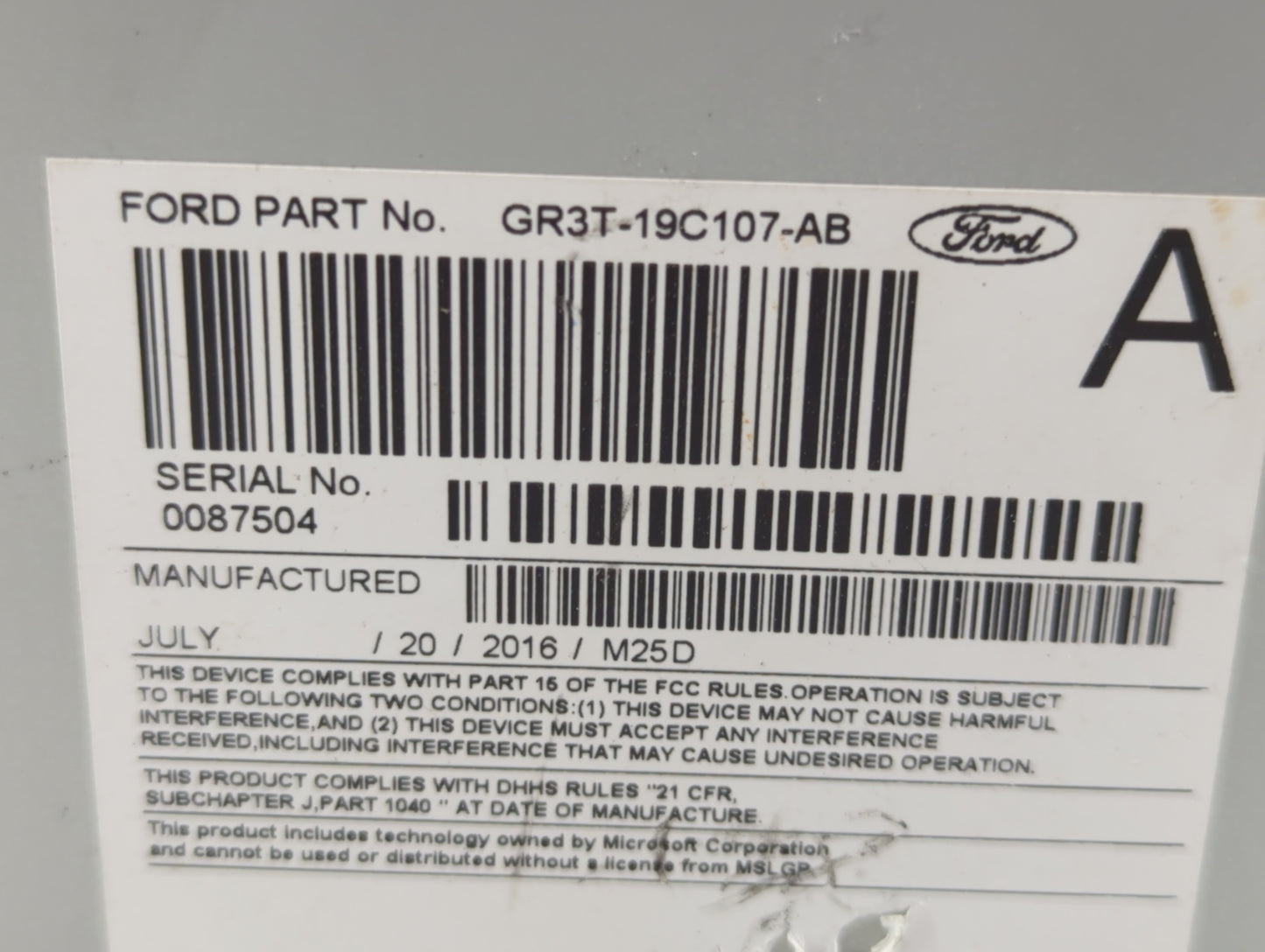2016-2017 Ford Mustang Radio AM FM Cd Player Receiver Replacement P/N:GR3T19C107AB Fits Fits 2016 2017 OEM Used Auto Parts -