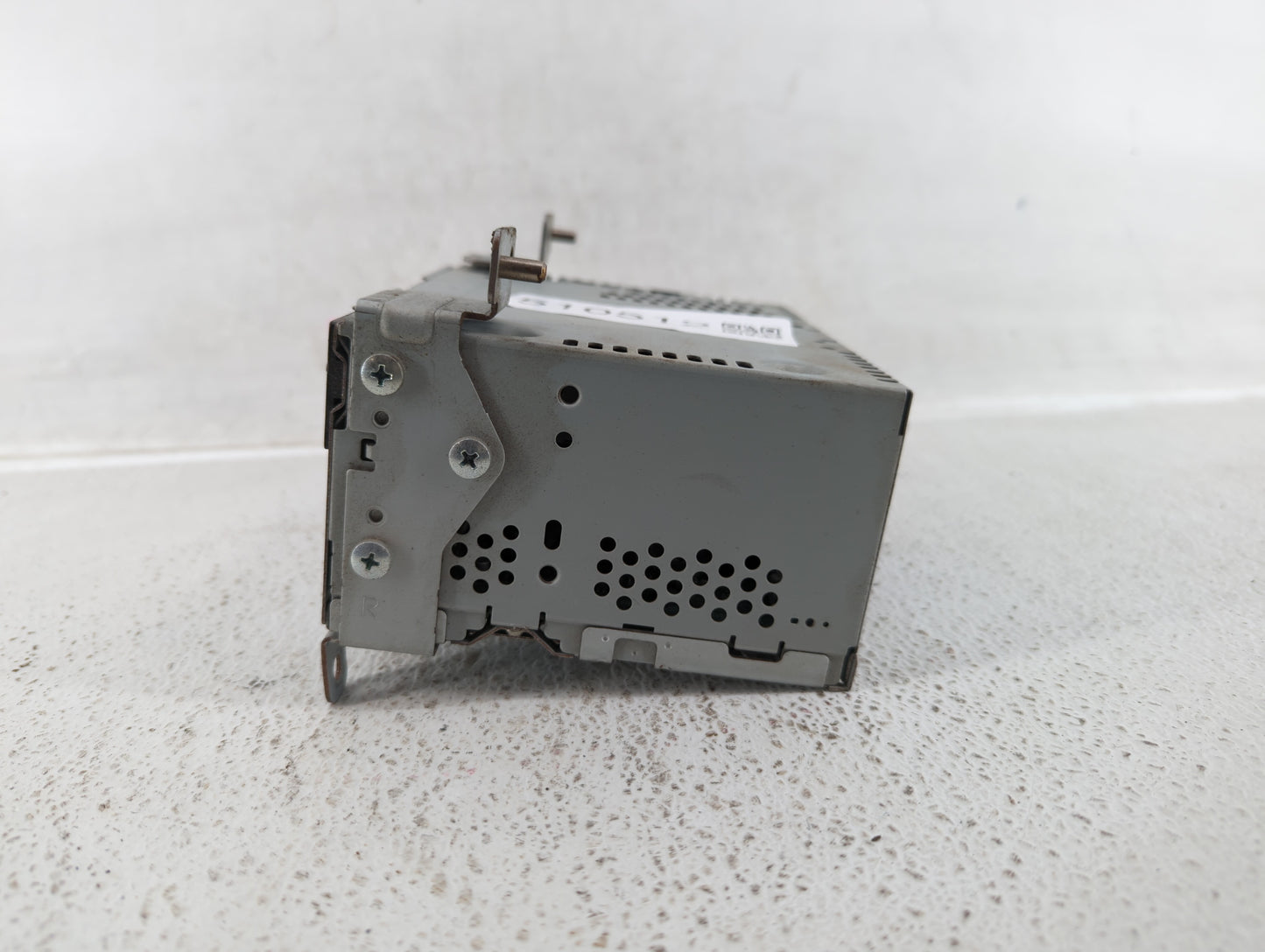 2017-2017 Ford Mustang Am Fm Cd Player Radio Receiver - Oemusedautoparts1.com