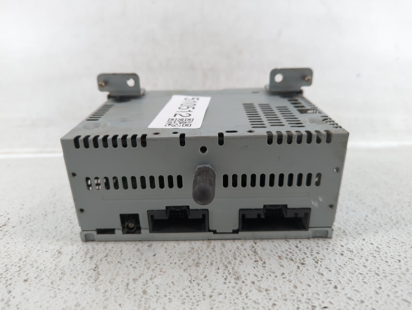 2017-2017 Ford Mustang Am Fm Cd Player Radio Receiver - Oemusedautoparts1.com