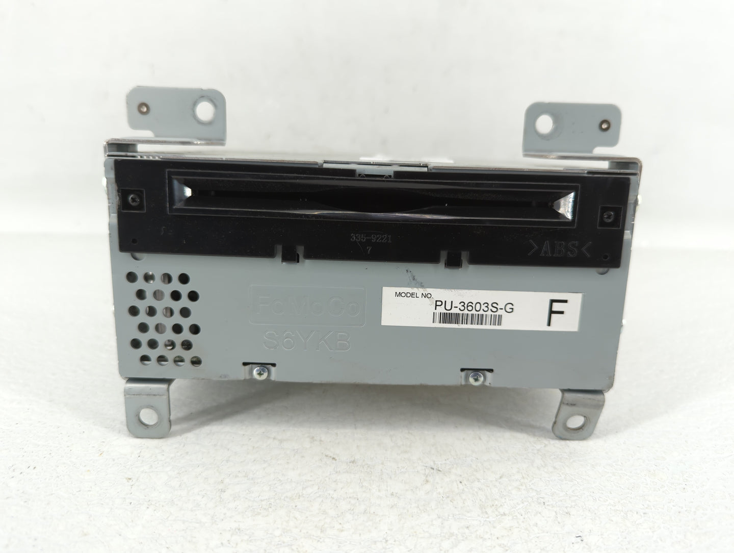2017-2018 Ford Mustang Am Fm Cd Player Radio Receiver - Oemusedautoparts1.com