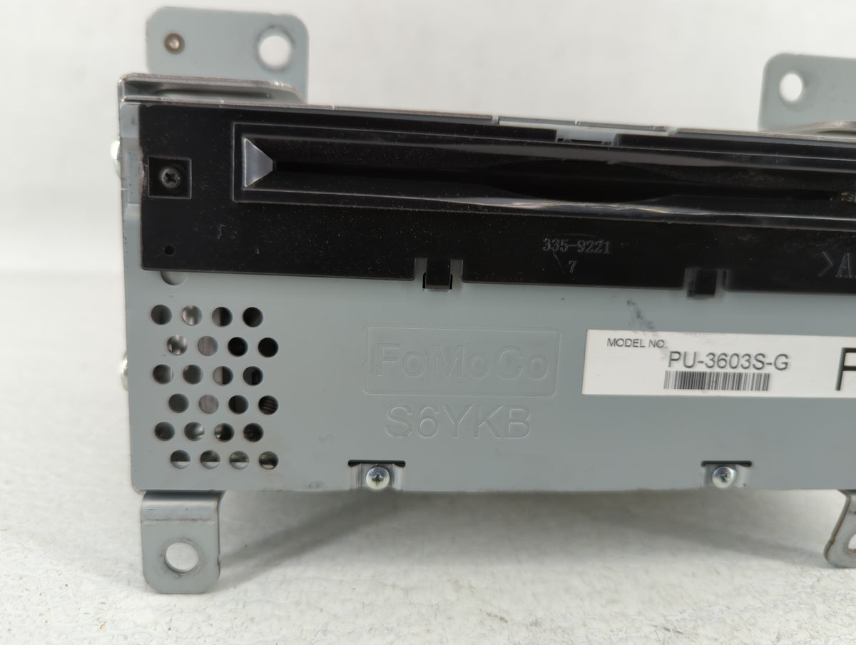 2017-2018 Ford Mustang Am Fm Cd Player Radio Receiver 516869 - Oemusedautoparts1.com