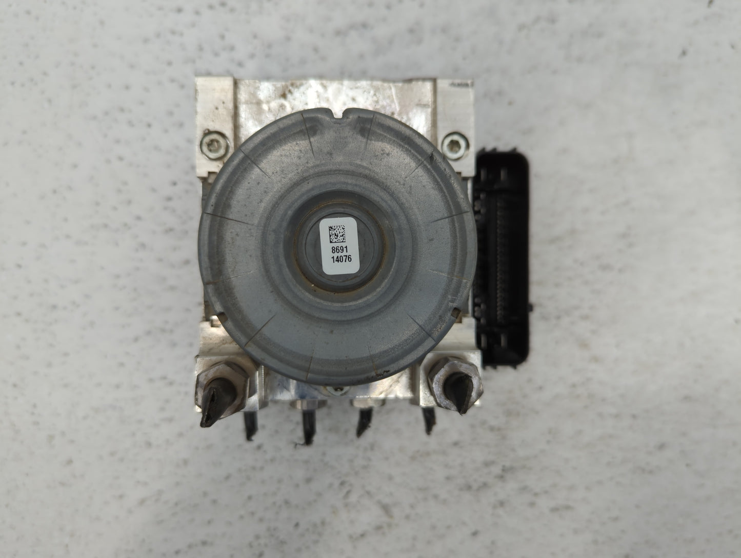 2015-2020 Ford Mustang ABS Pump Control Module Replacement P/N:GR3C-2C405-BD GR3C-2C405-BC Fits Fits 2015 2016 2017 2018 201