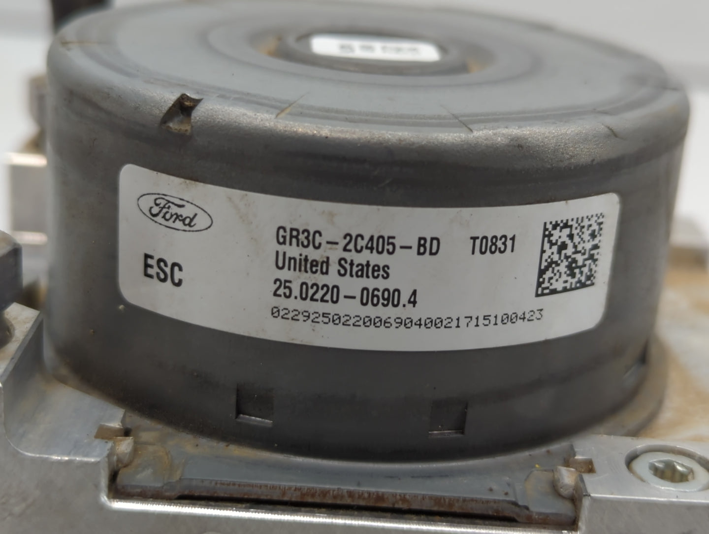 2015-2020 Ford Mustang ABS Pump Control Module Replacement P/N:GR3C-2C405-BD GR3C-2C405-BC Fits Fits 2015 2016 2017 2018 201