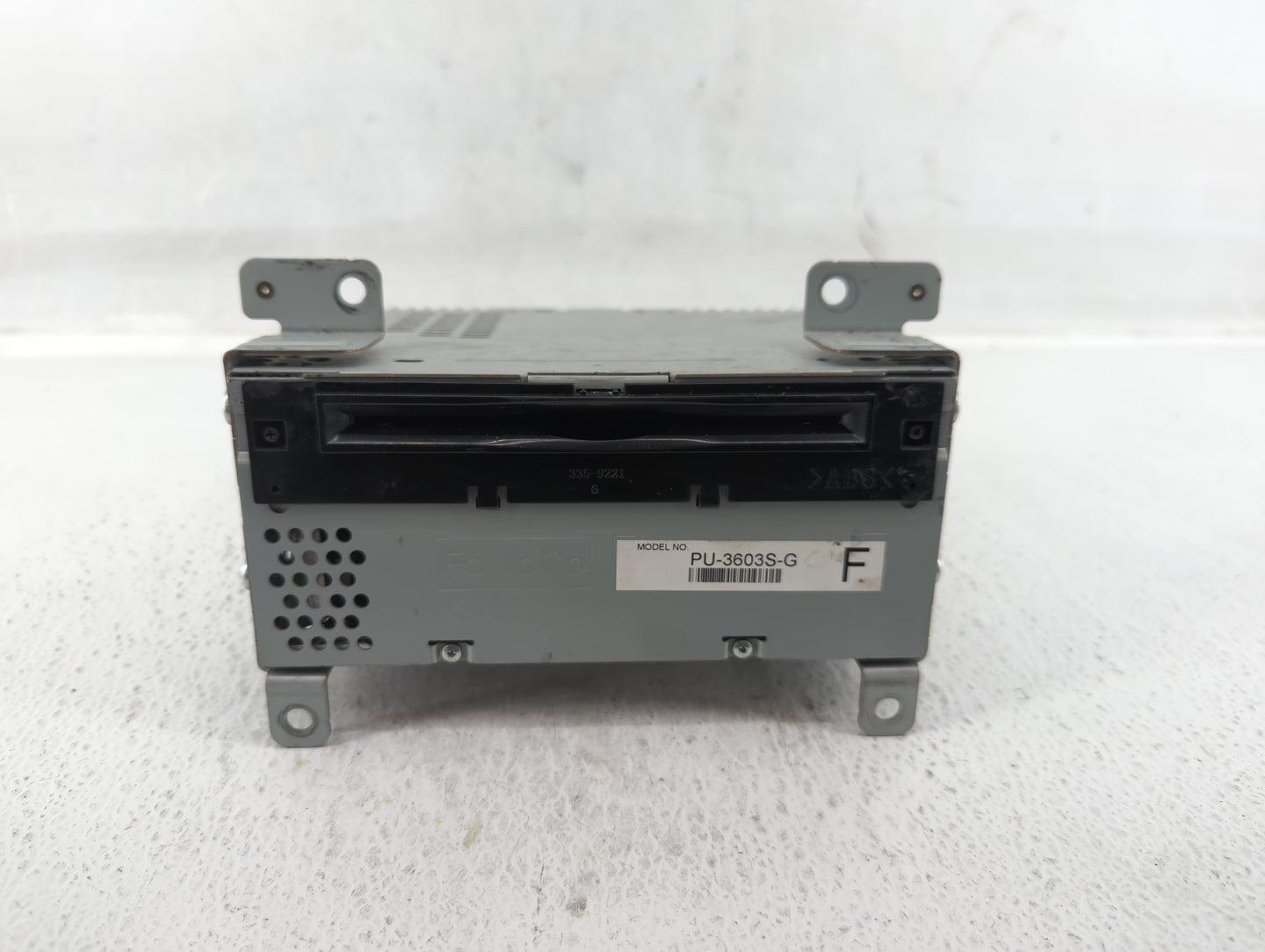 2017-2018 Ford Mustang Am Fm Cd Player Radio Receiver - Oemusedautoparts1.com