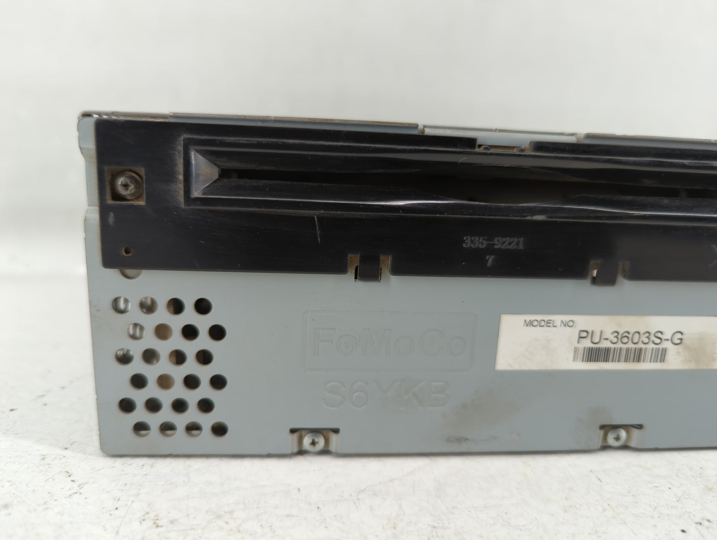 2017-2018 Ford Mustang Am Fm Cd Player Radio Receiver - Oemusedautoparts1.com