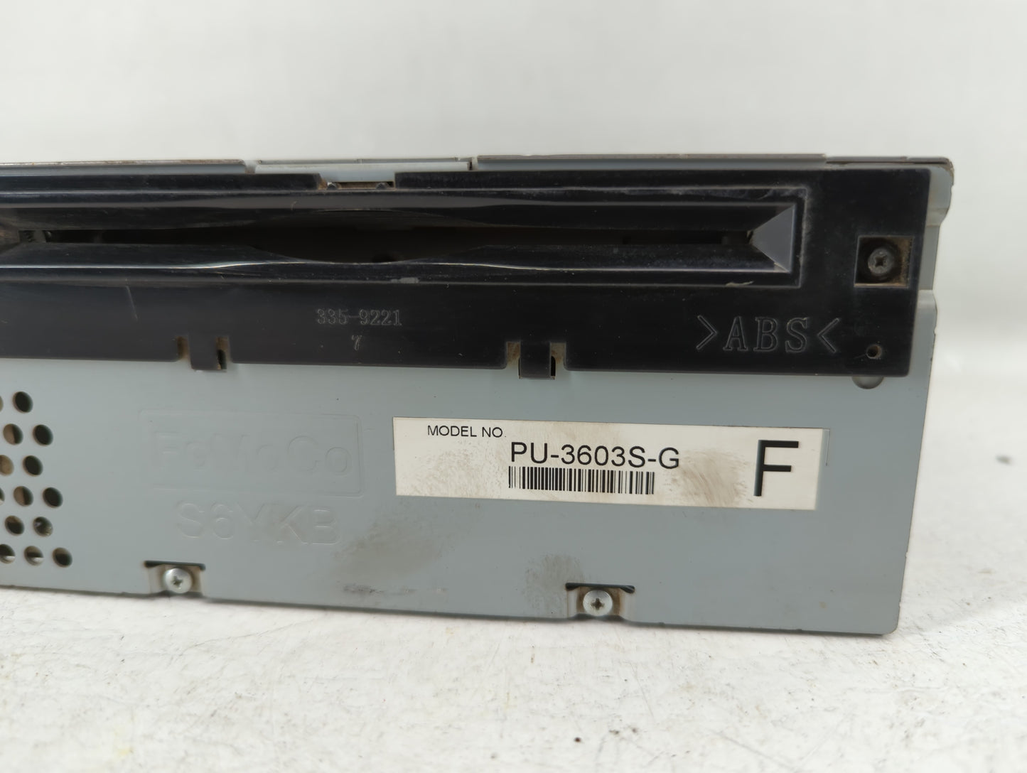 2017-2018 Ford Mustang Am Fm Cd Player Radio Receiver - Oemusedautoparts1.com