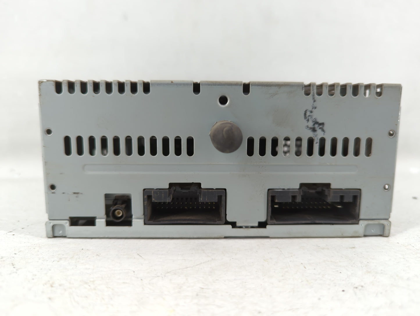 2017-2018 Ford Mustang Am Fm Cd Player Radio Receiver - Oemusedautoparts1.com