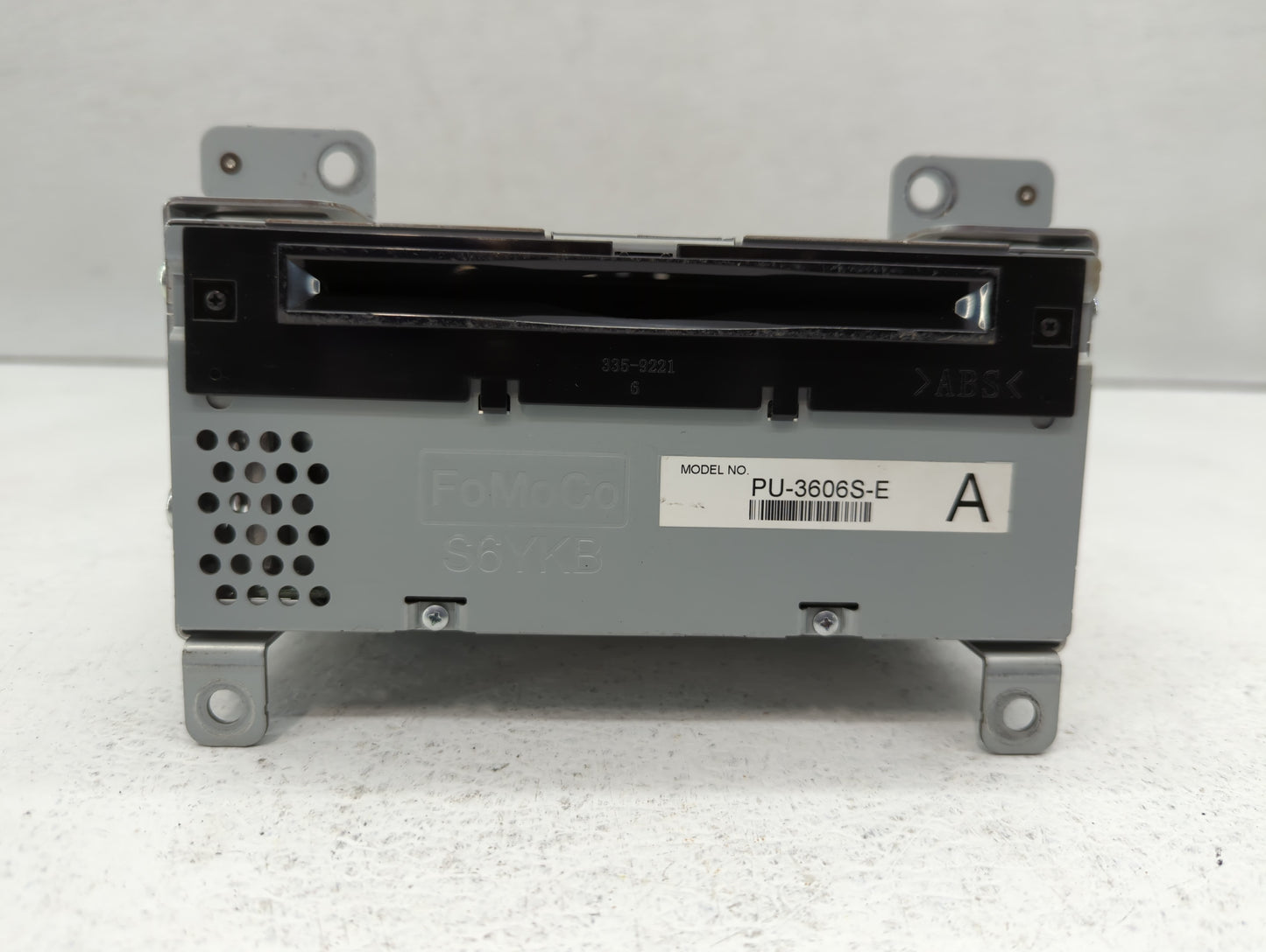 2017-2018 Ford Mustang Am Fm Cd Player Radio Receiver - Oemusedautoparts1.com