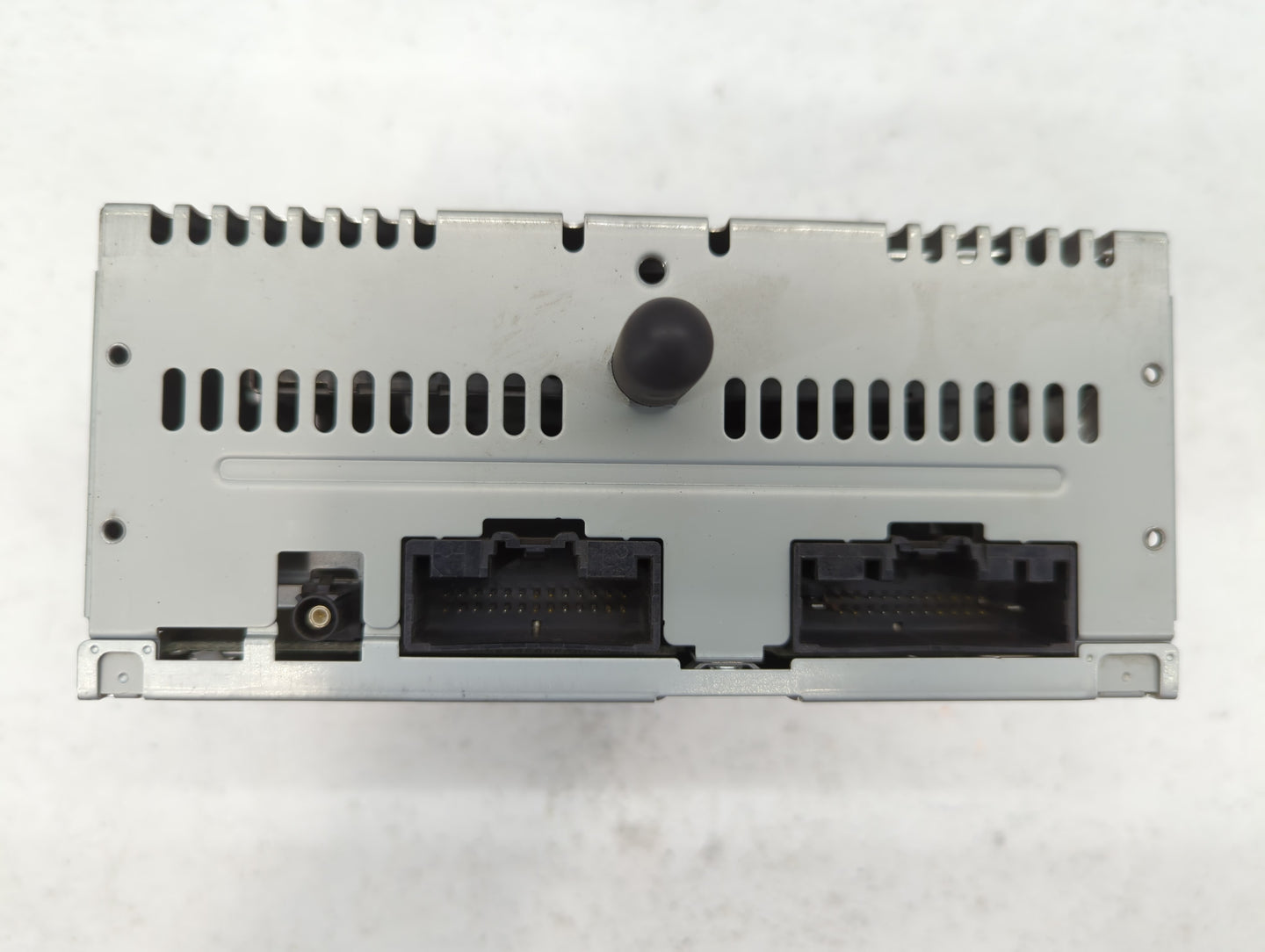 2017-2018 Ford Mustang Am Fm Cd Player Radio Receiver - Oemusedautoparts1.com