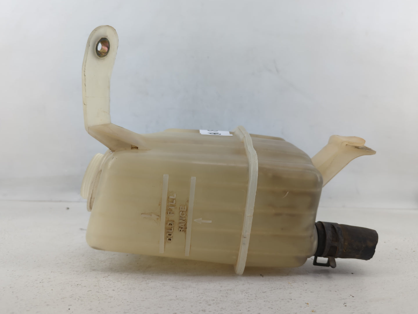 2005-2010 Ford Mustang Radiator Coolant Overflow Expansion Tank Bottle - Oemusedautoparts1.com