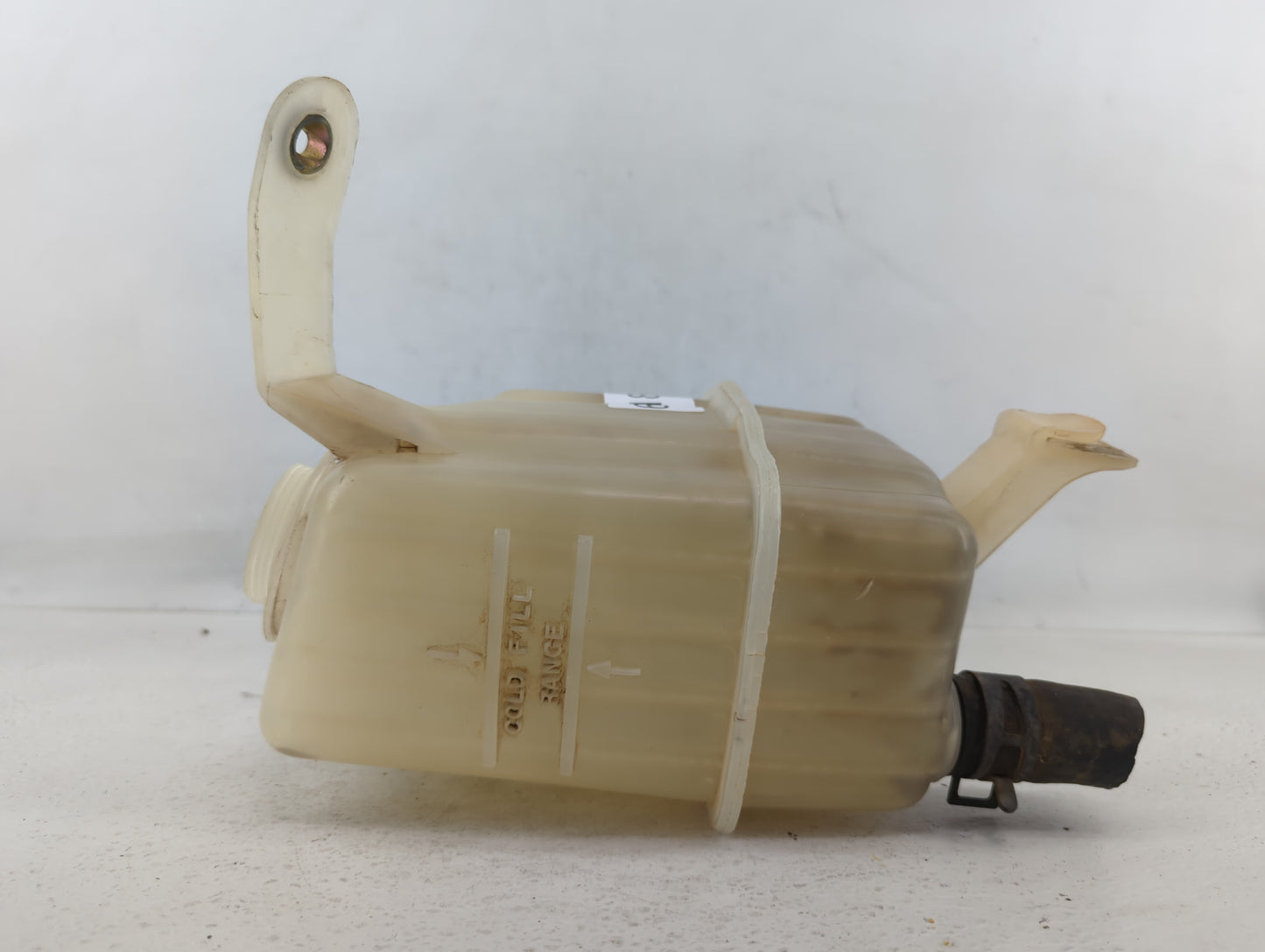 2005-2010 Ford Mustang Radiator Coolant Overflow Expansion Tank Bottle - Oemusedautoparts1.com