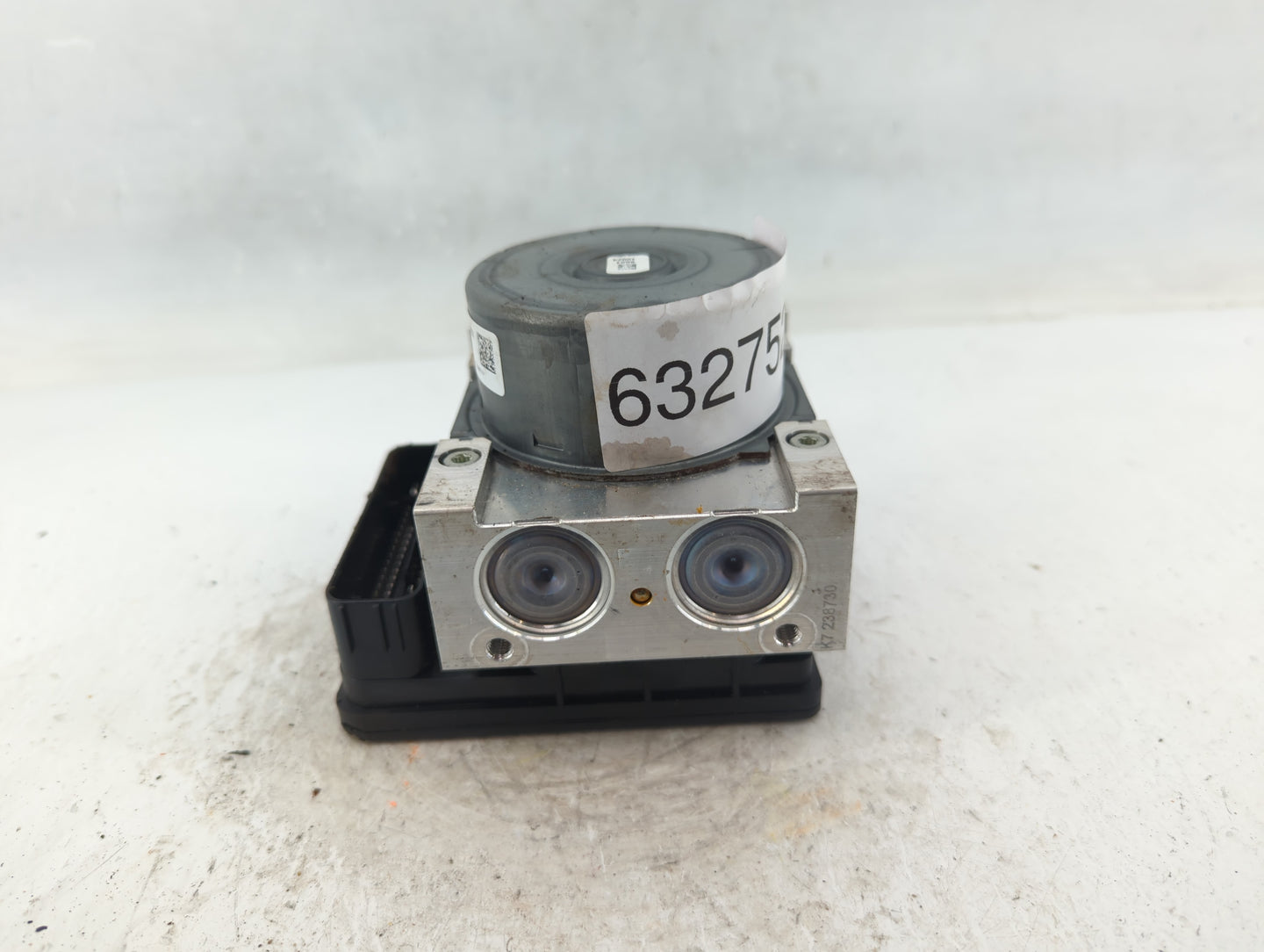 2015-2020 Ford Mustang ABS Pump Control Module Replacement P/N:GR3C-2C405-BD Fits Fits 2015 2016 2017 2018 2019 2020 OEM Use