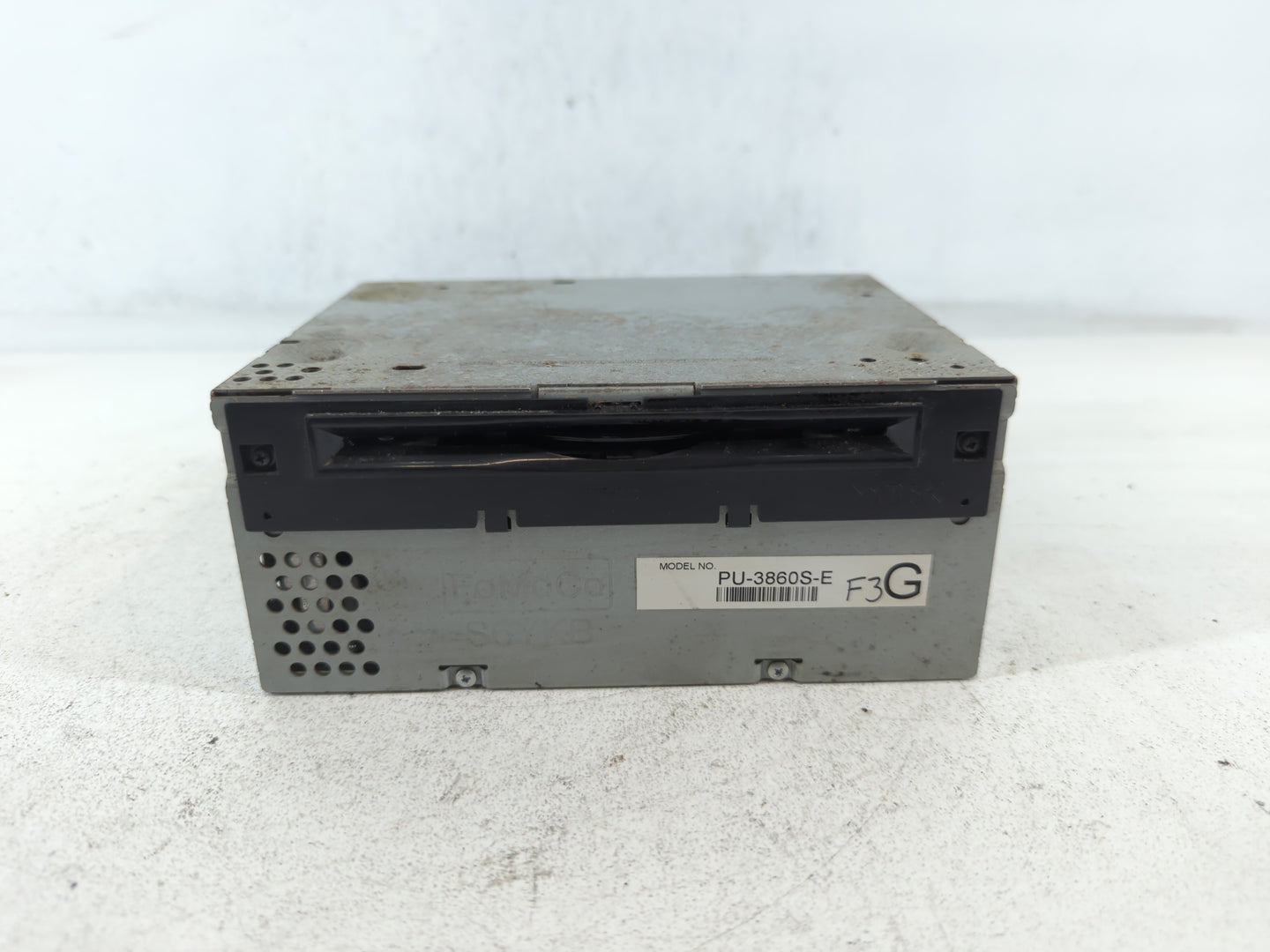 2017-2017 Ford Mustang Am Fm Cd Player Radio Receiver - Oemusedautoparts1.com