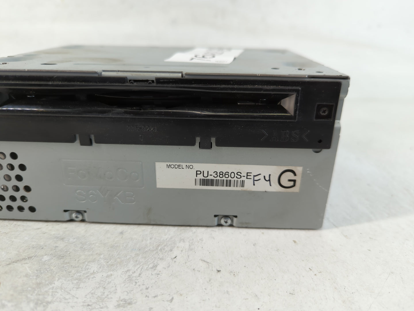 2017-2017 Ford Mustang Am Fm Cd Player Radio Receiver - Oemusedautoparts1.com