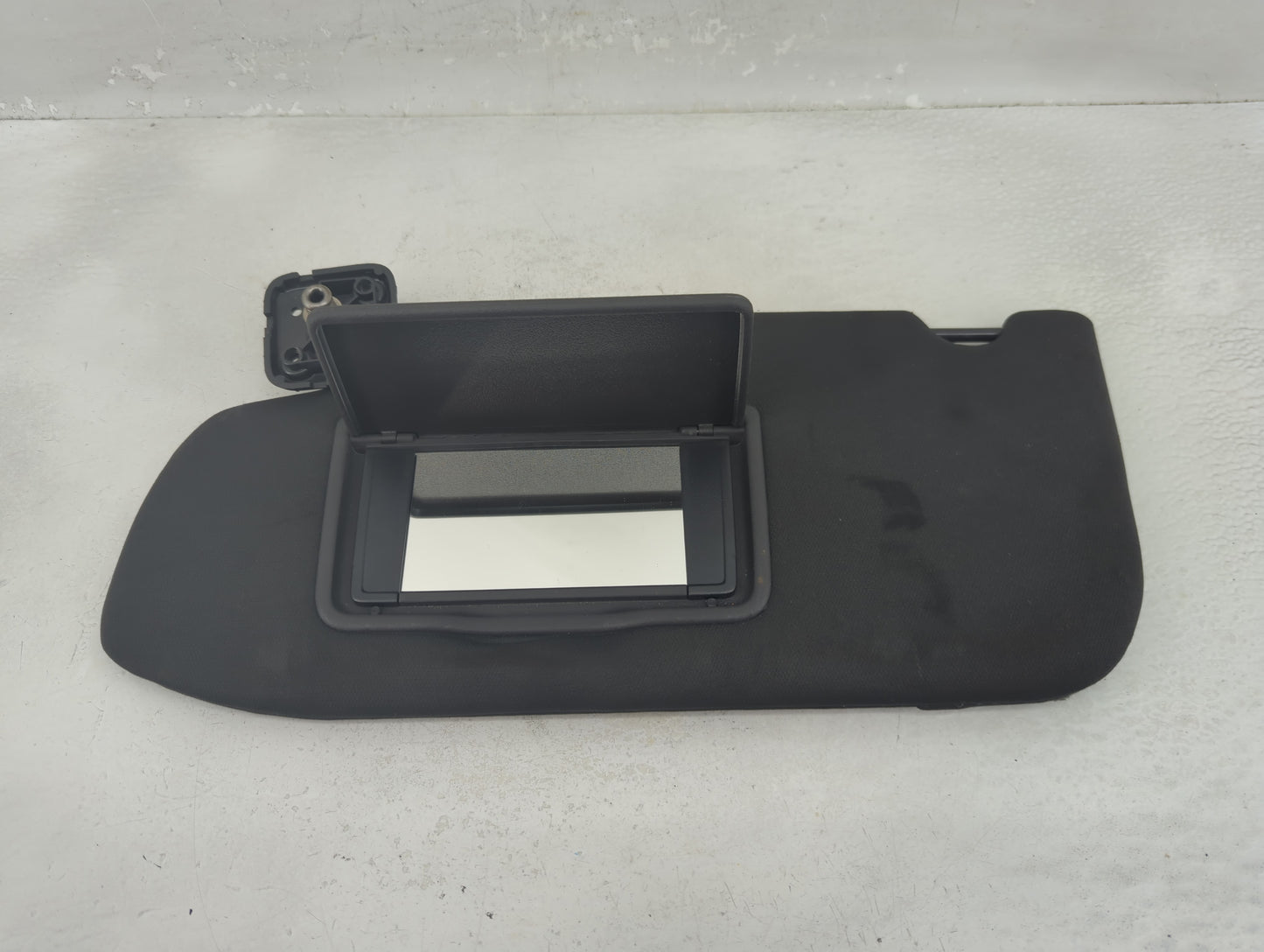 2013-2019 Ford Taurus Sun Visor Shade Replacement Driver Left Mirror Fits Fits 2013 2014 2015 2016 2017 2018 2019 OEM Used A