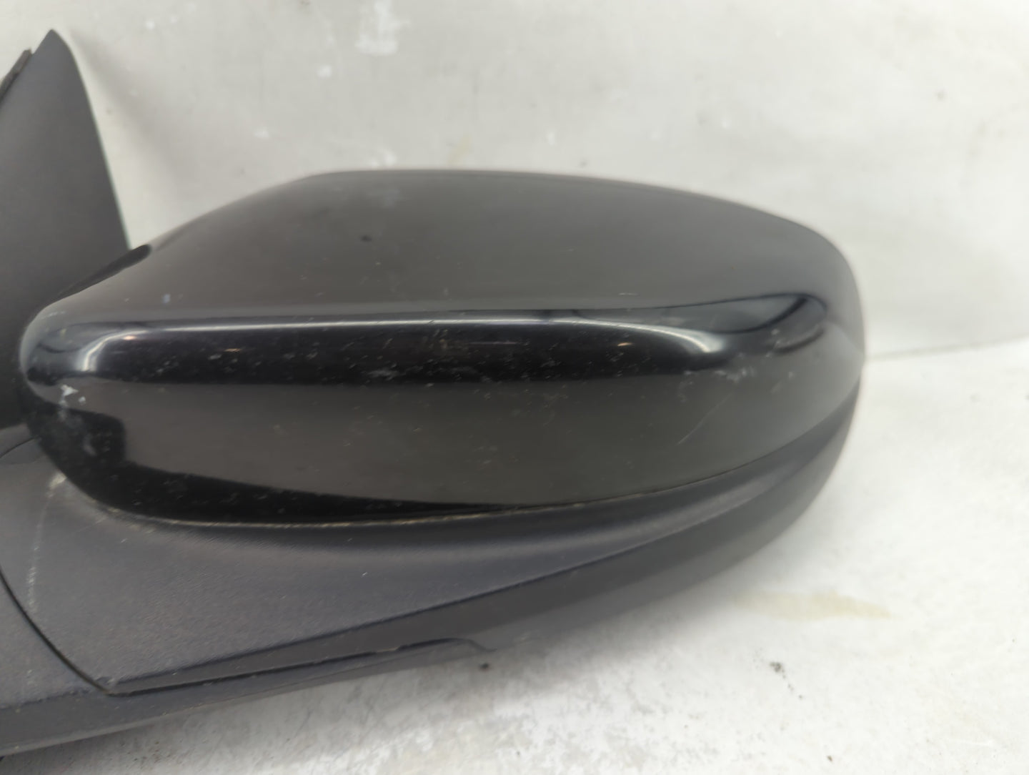 2010-2019 Ford Taurus Driver Side View Mirror - Left Door Mirror OEM Used - Oemusedautoparts1.com